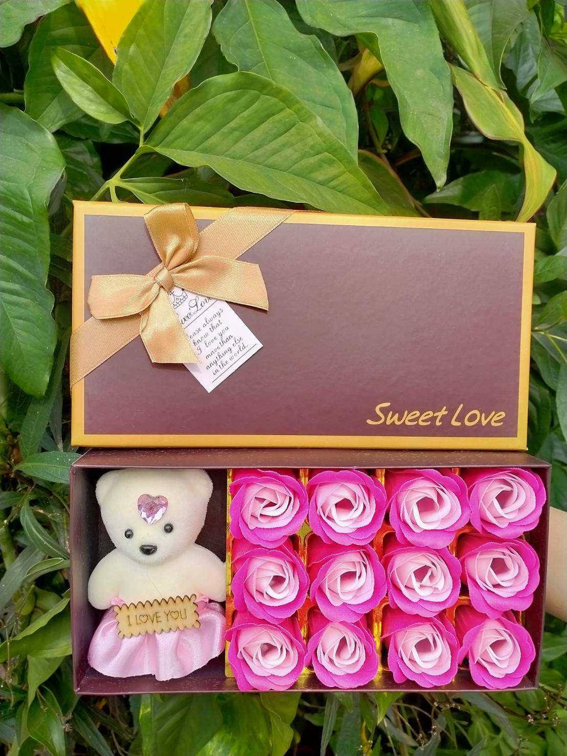 setกุหลาบ พร้อมน้องหมี