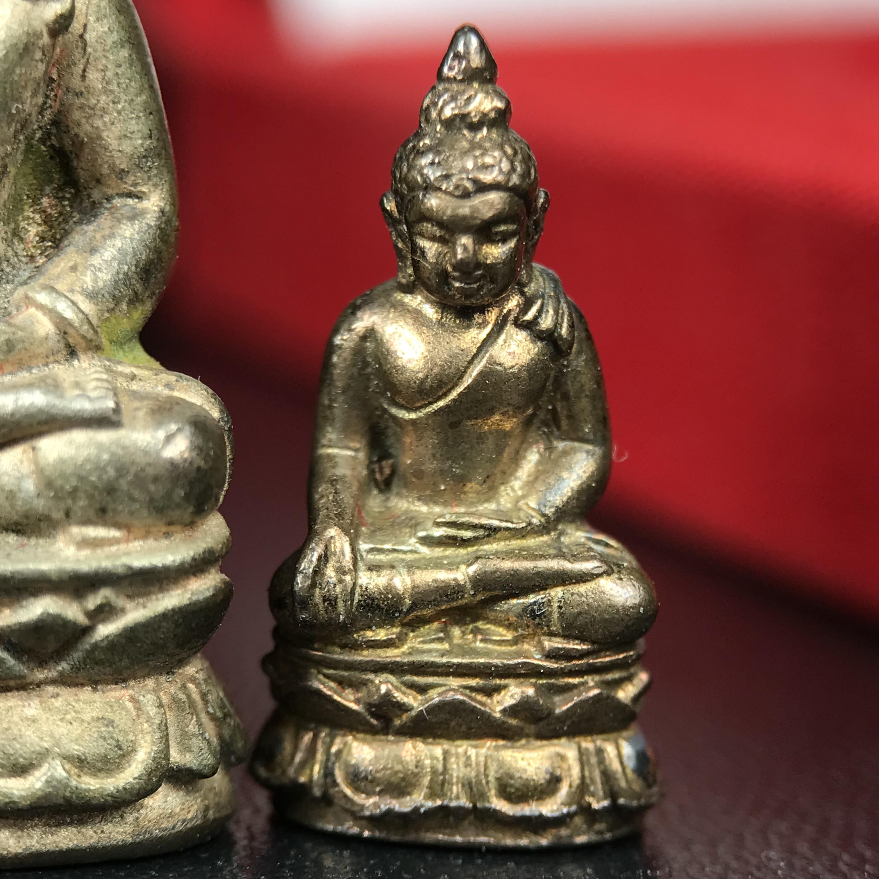 พระกริ่ง-พระชัยวัฒน์ ไพรีพินาศ วัดบวรนิเวศวิหาร ปี 2544 เนื้อสัมฤทธิ์ พิธีดีเยี่ยม สมเด็จพระญาณสังวร พระสังฆราช เสด็จจุดเทียนชัยและทรงอธิษฐานจิตด้วยพระองค์เอง(พิธีใหญ่นิยม)(1ใน9989องค์)