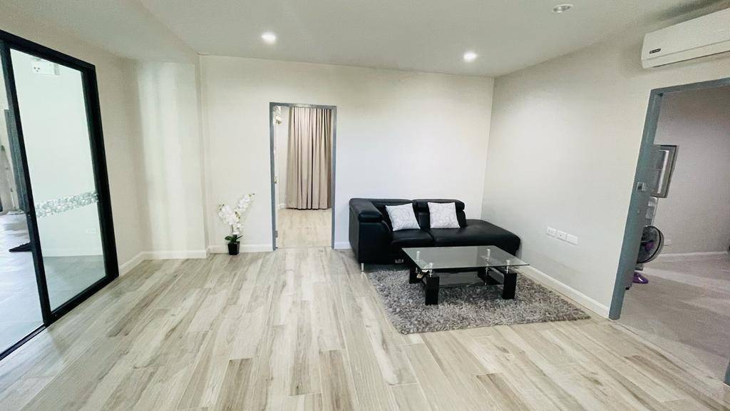 For Sales : Kathu, Private Pool Villa, 5 Bedrooms 6 Bathrooms