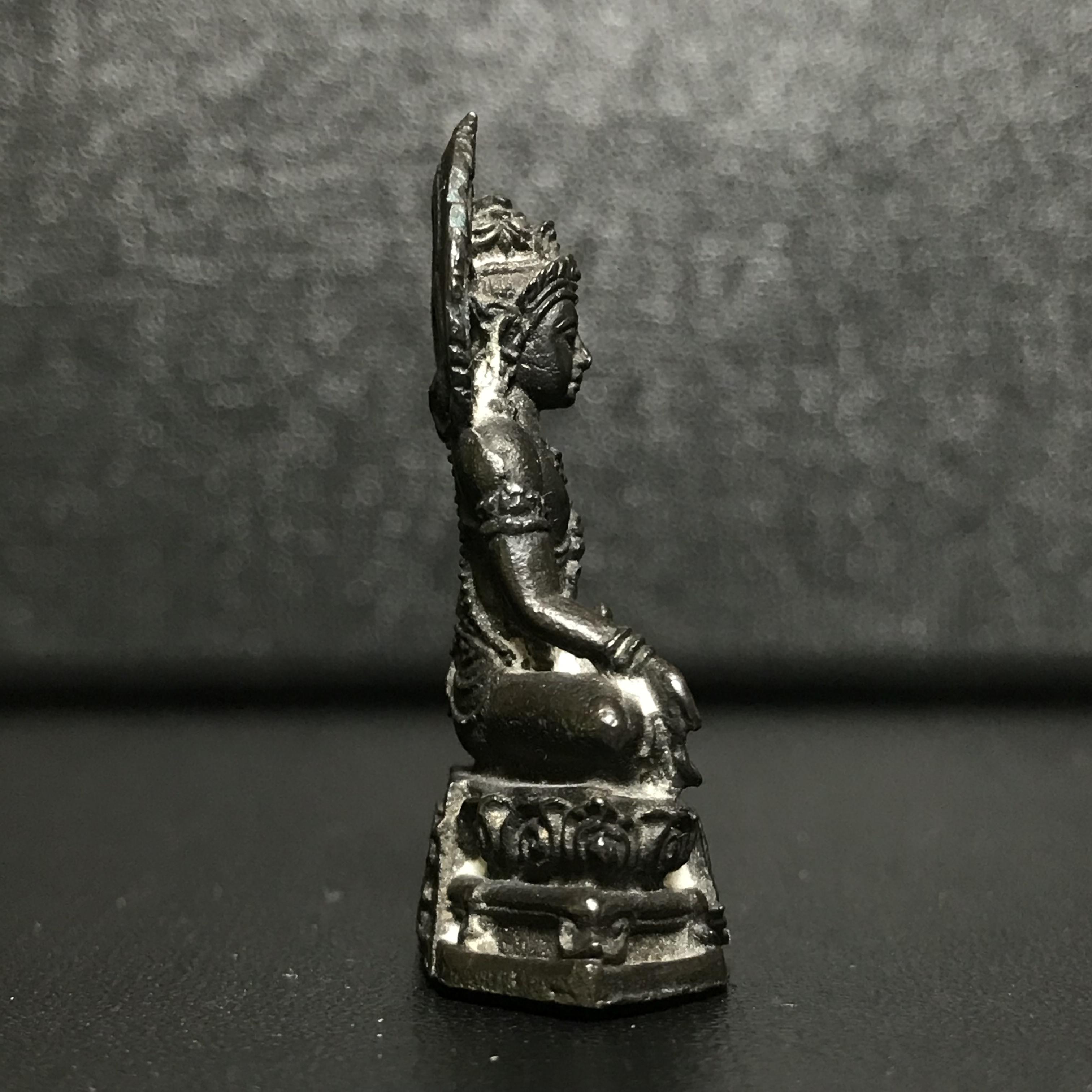 พระกริ่ง "พุทธศิริราช 84 ปี" โรงพยาบาลศิริราช พ.ศ.2517 เนื้อนวโลหะ(ในหลวง ร.9 เสด็จเททอง)