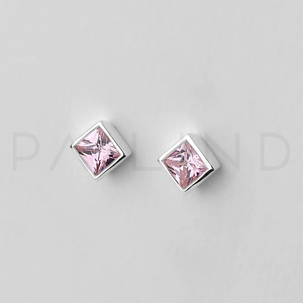 ต่างหูประดับพลอย Pink CZ