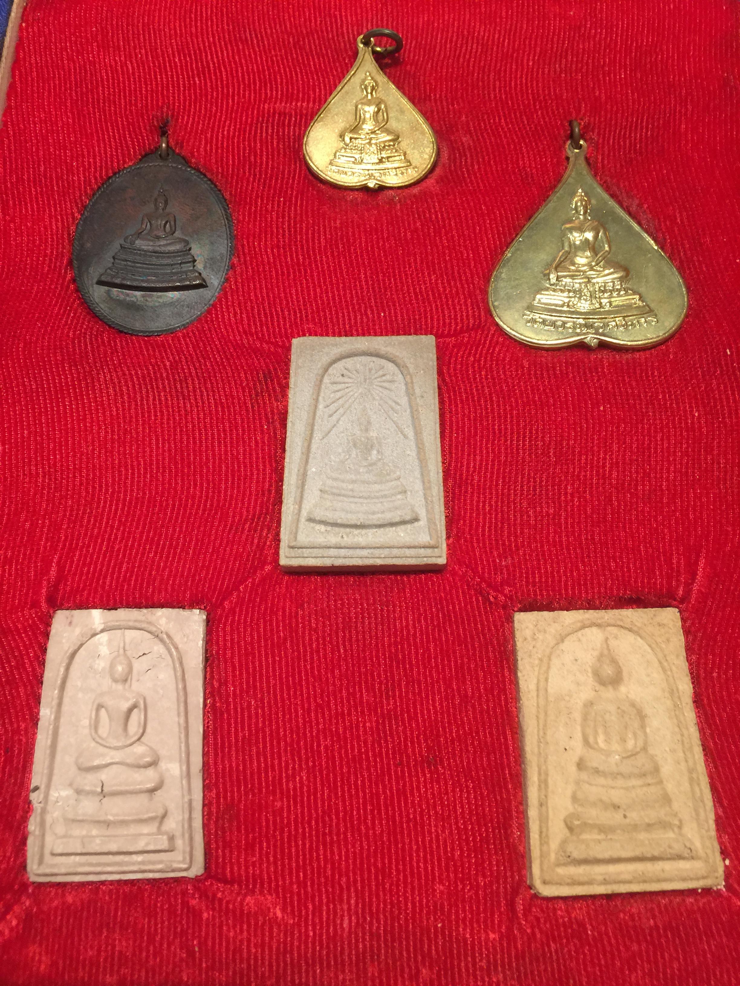 ชุดวัตถุมงคล การบำเพ็ญกุศลอายุครบ 5 รอบ สมเด็จพระญาณสังวร วัดบวรนิเวศวิหาร ปี2516 ชุดกรรมการใหญ่(บรรจุ6องค์)