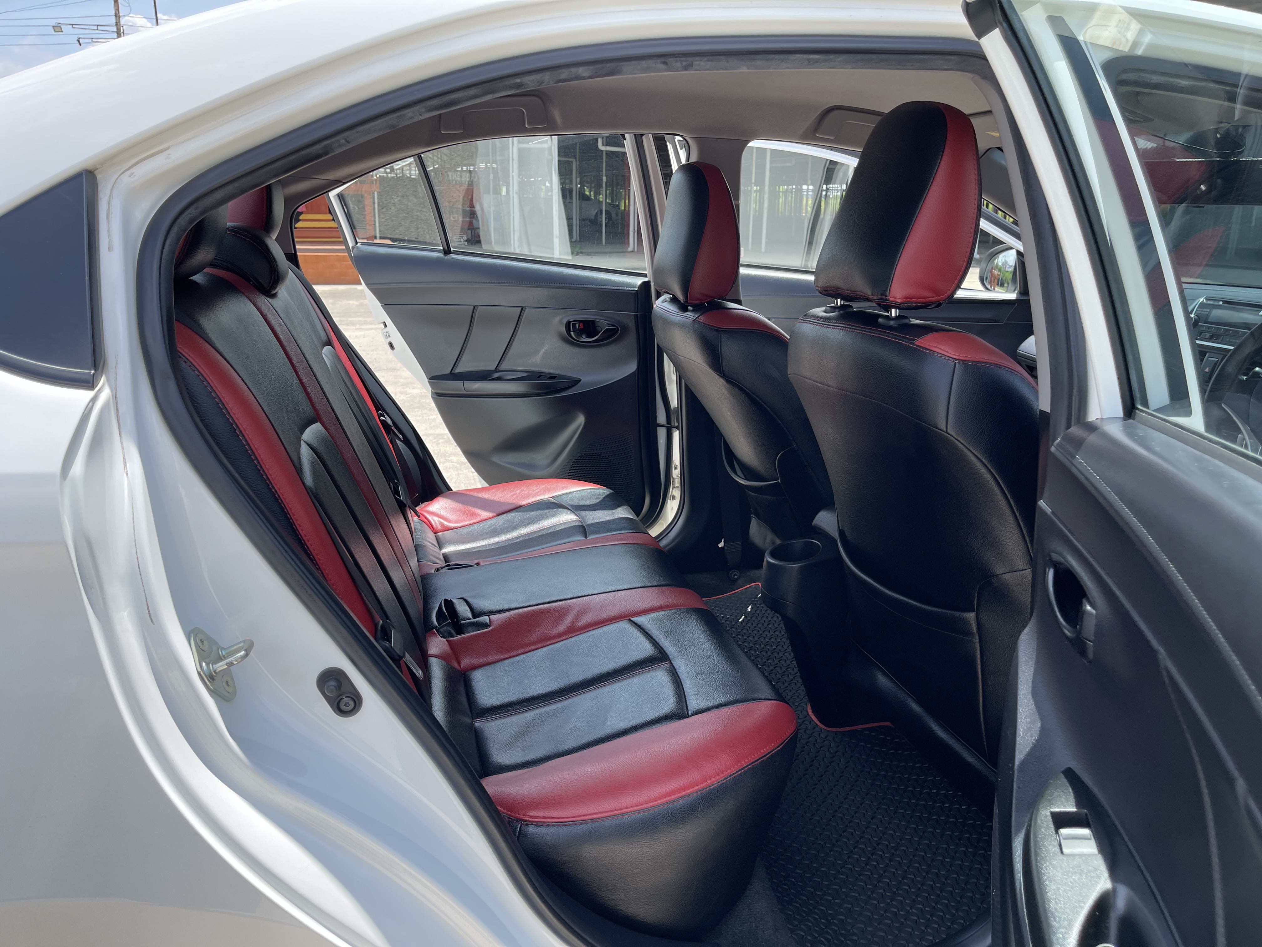 Toyota Vios 1.5 E (E85) At 2016 ขาว