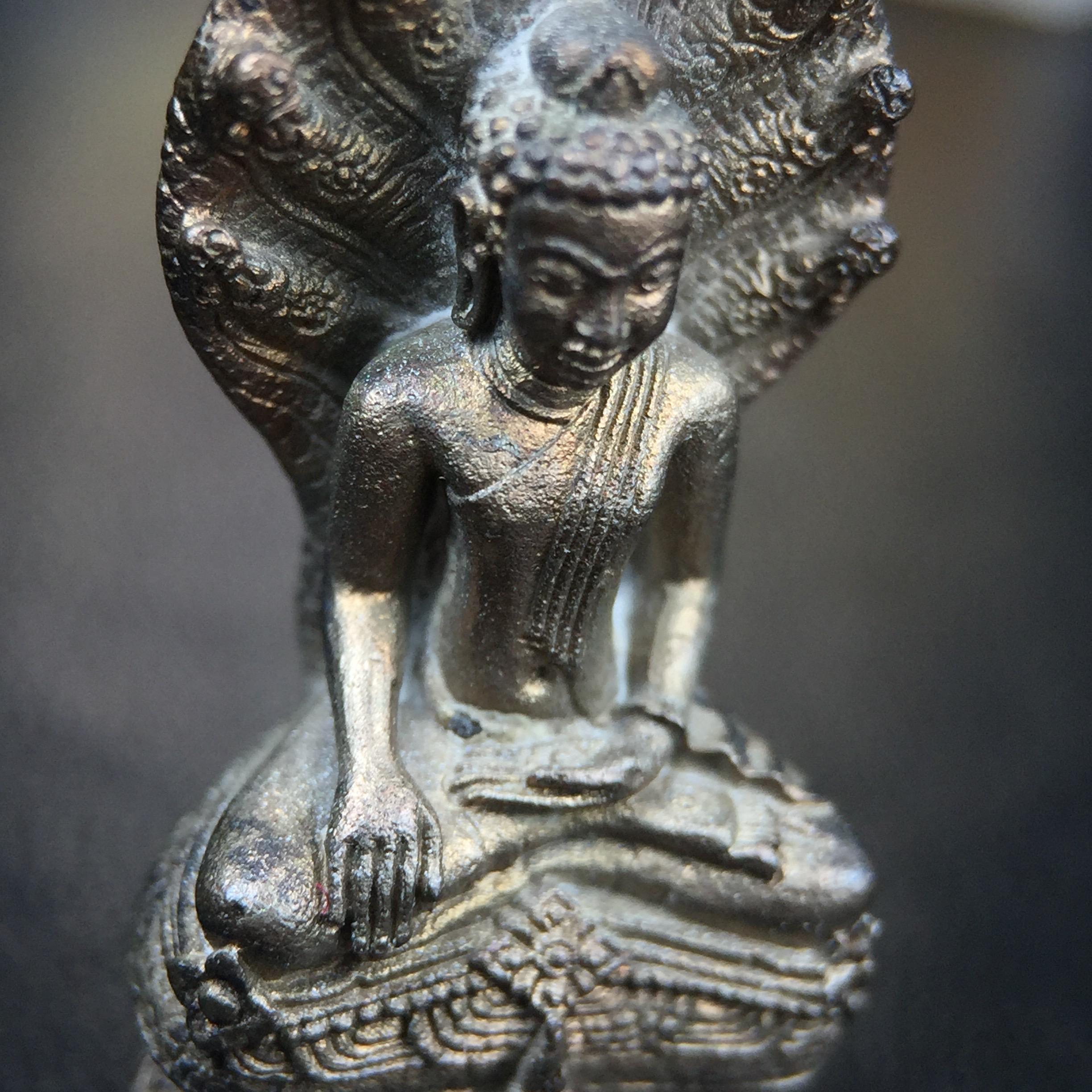 พระพุทธรูปนาคปรกปางมารวิชัย สธ. เนื่องวโรกาสสมเด็จพระเทพรัตนราชสุดาฯ ทรงเจริญพระชนมายุครบ 3 รอบ ปี2534 พระกริ่งนวโลหะ พิธีพุทธาภิเษก ณ วัดบวรนิเวศวิหาร โดยมีสมเด็จพระญาณสังวร สมเด็จพระสังฆราชเป็นองค์ประธาน(พิธีใหญ่ มวลสารดี พุทธศิลป์งดงาม)