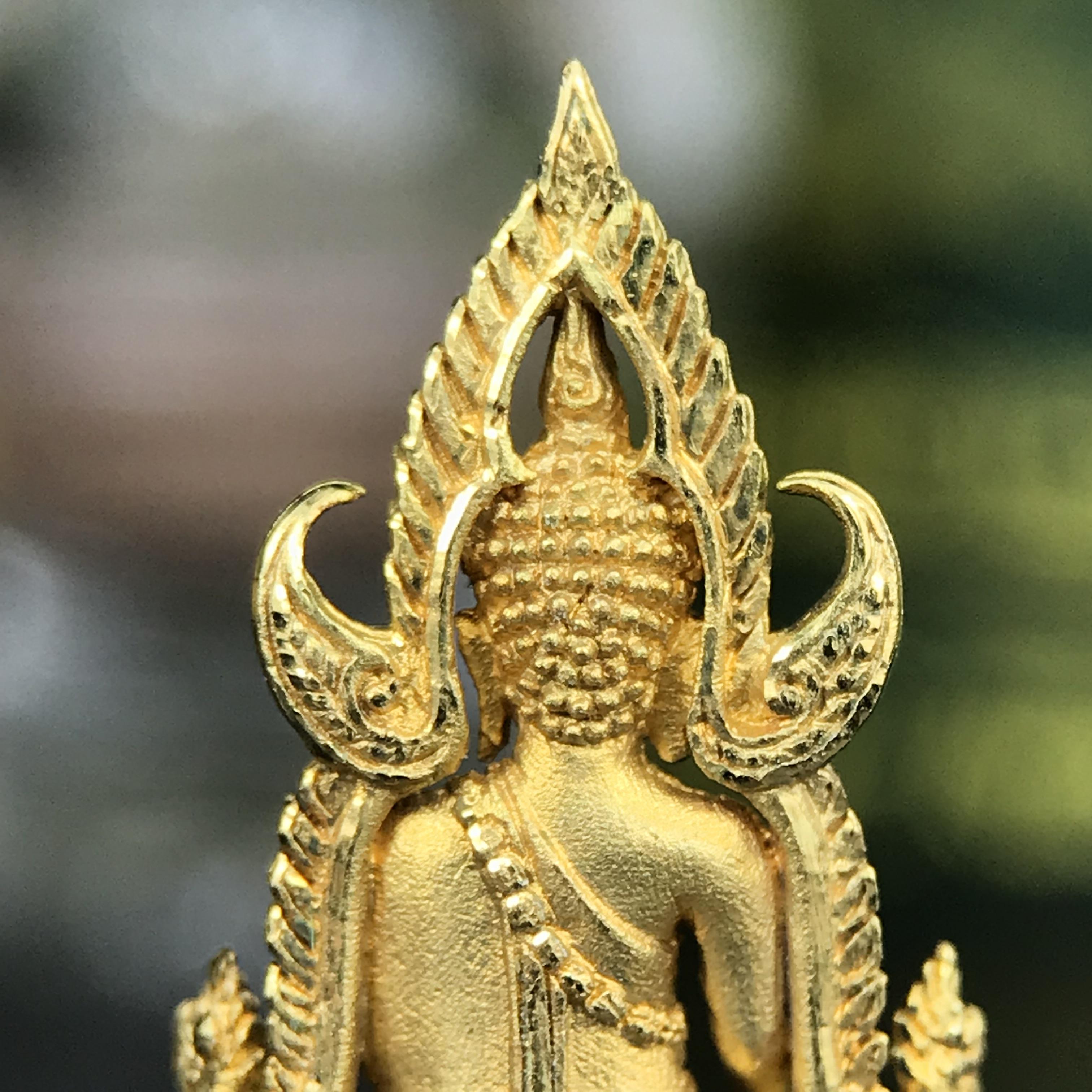 พระพุทธชินราช ภปร. 84 พรรษา เนื้อทองคำ พิมพ์เล็กขนาดหน้าตัก 1/4 นิ้ว(สูง 2.0 ซม.)(พระราชทานมวลสาร จิตรลดาและเส้นพระเจ้า(เส้นผม)รัชกาลที่9)พุทธศิลป์ทรงคุณค่าอีกหนึ่งรุ่นยอดนิยม(หมายเลขสวย ๑๙๑๙)(1ใน1000องค์)หายาก