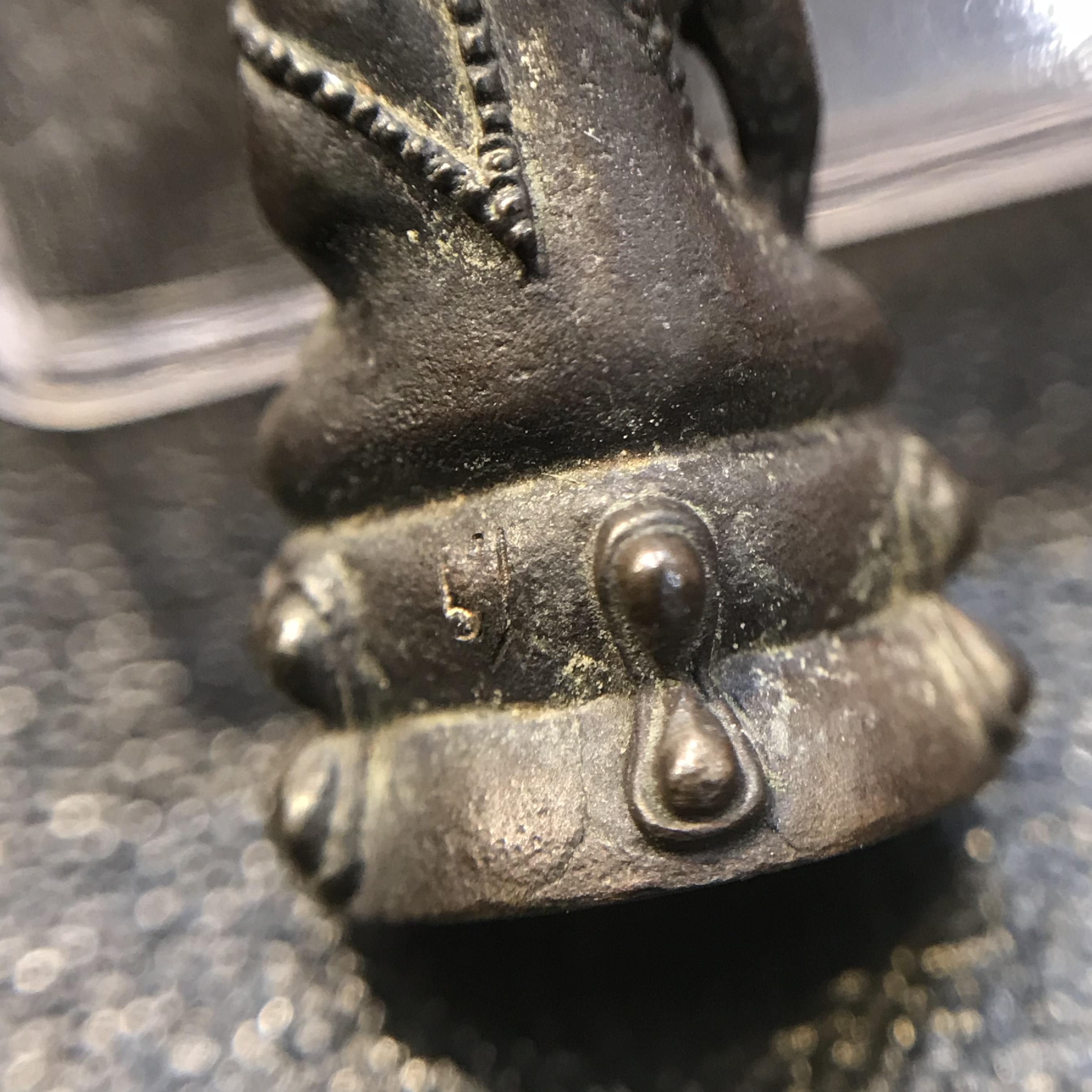 พระชัยวัฒน์นวปทุม ภปร. วัดปทุมวนาราม ปี2535 เนื้อเงิน+เนื้อนวโลหะ(ในหลวงรัชกาลที่9เสด็จเททอง)(สภาพสวยเดิมครบสมบูรณ์)