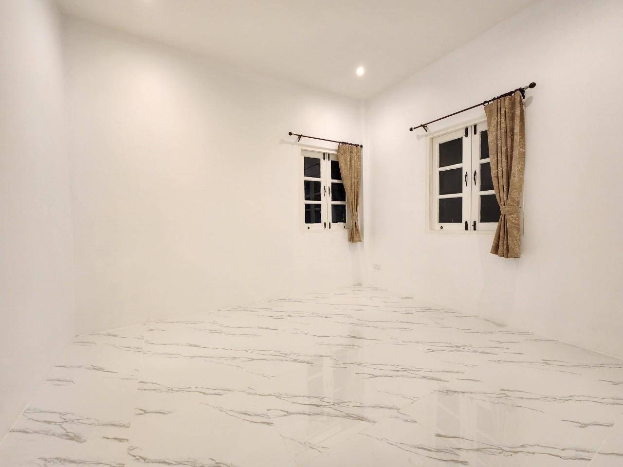 For Rent : Ratsada, 2-story detached house, 3 bedrooms 4 bathrooms