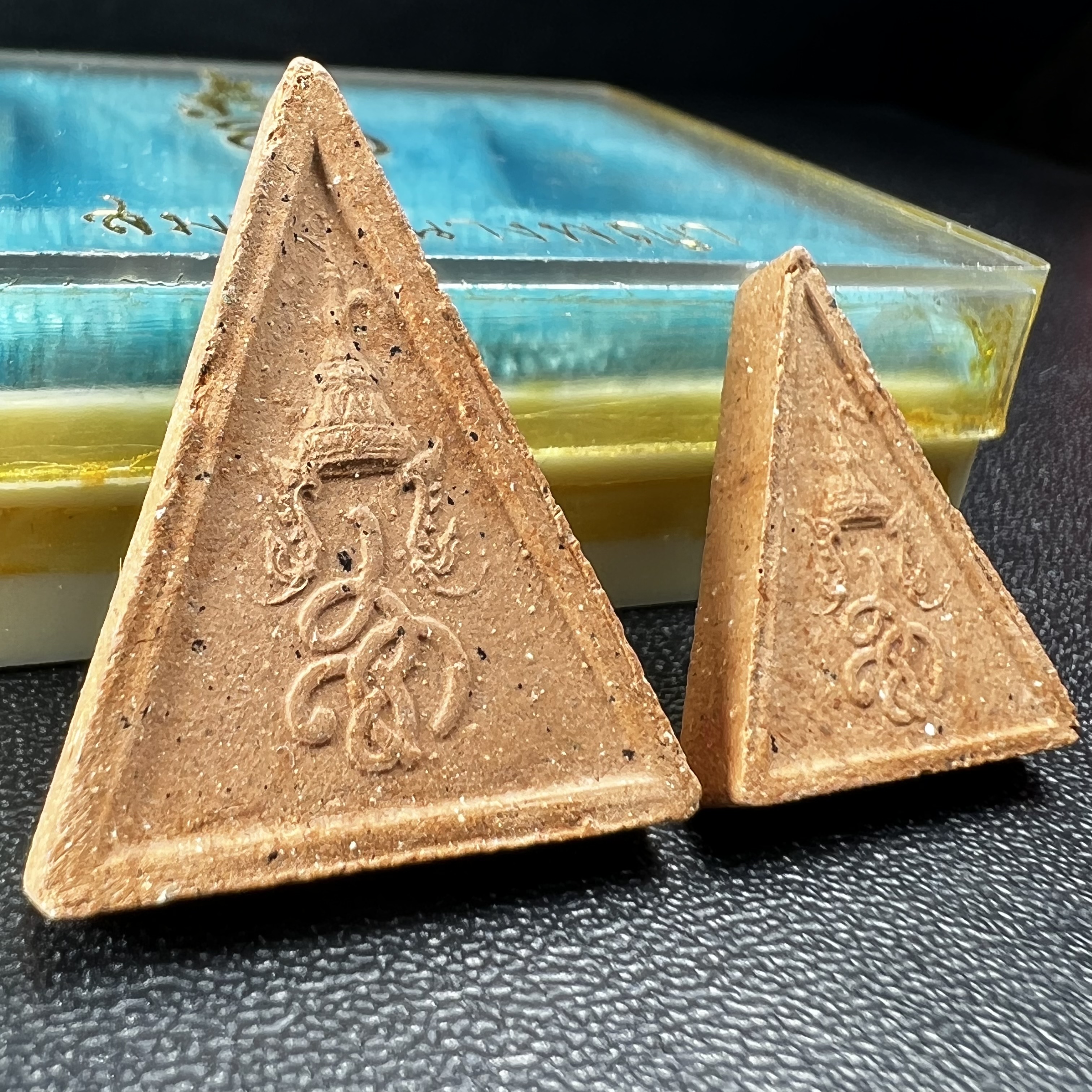 พระสมเด็จนางพญา สก ชุดพิมพ์ใหญ่-เล็ก วัดบวรนิเวศวิหาร ปี2519กล่องบรรจุเดิม(ในหลวงรัชกาลที่9และสมเด็จพระราชินี เสด็จร่วมในพิธี)(พิธีใหญ่)(มวลสารดี)