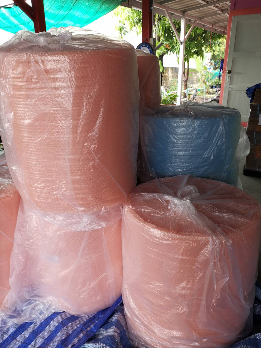 แอร์บับเบิ้ลพลาสติกกันกระแทก สีพาสเทล ขนาด 65*100 หนา 40แกรม ชิ้น 0 กก.