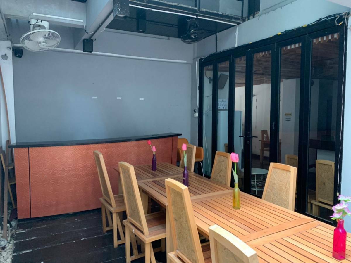 For Sale : Patong, Hotel @Bangla, 22 bedrooms, 1 restaurant, 1 office