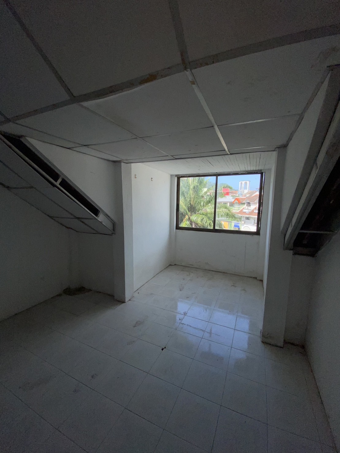 For Sales : Phuket Town, 4-story commercial building, 4 Rooms 4 Bathrooms
