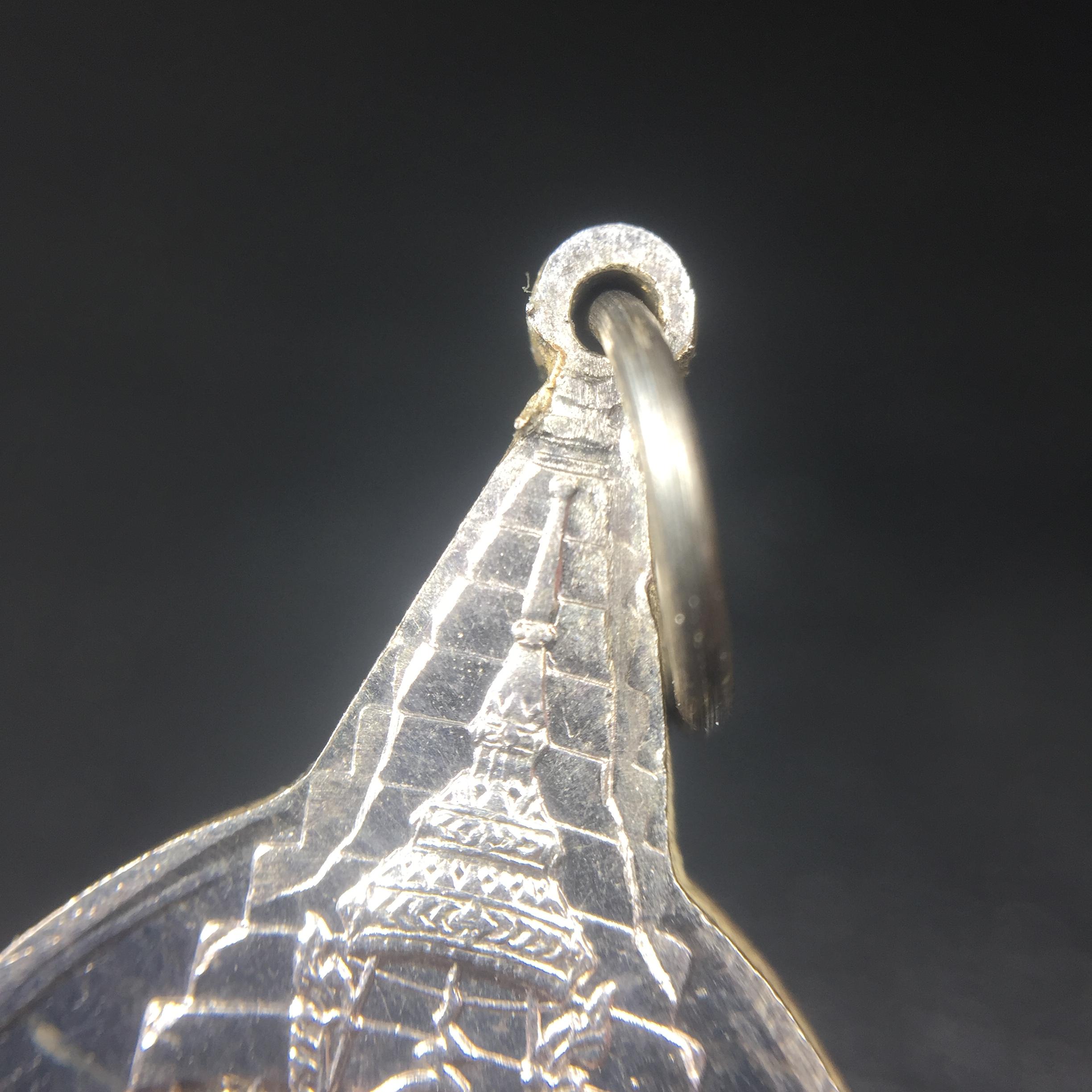 เหรียญพระชัยหลังช้าง ภปร. ครบ 5 รอบ ในหลวงรัชกาลที่9 พ.ศ.2530 เนื้อเงินพิมพ์เล็ก(หนัก 2 สลึง(7.6กรัม))หายาก สภาพสวยเดิมพร้อมซองเดิมกองกษาปณ์(พิธีใหญ่ รุ่นยอดมนิยม)