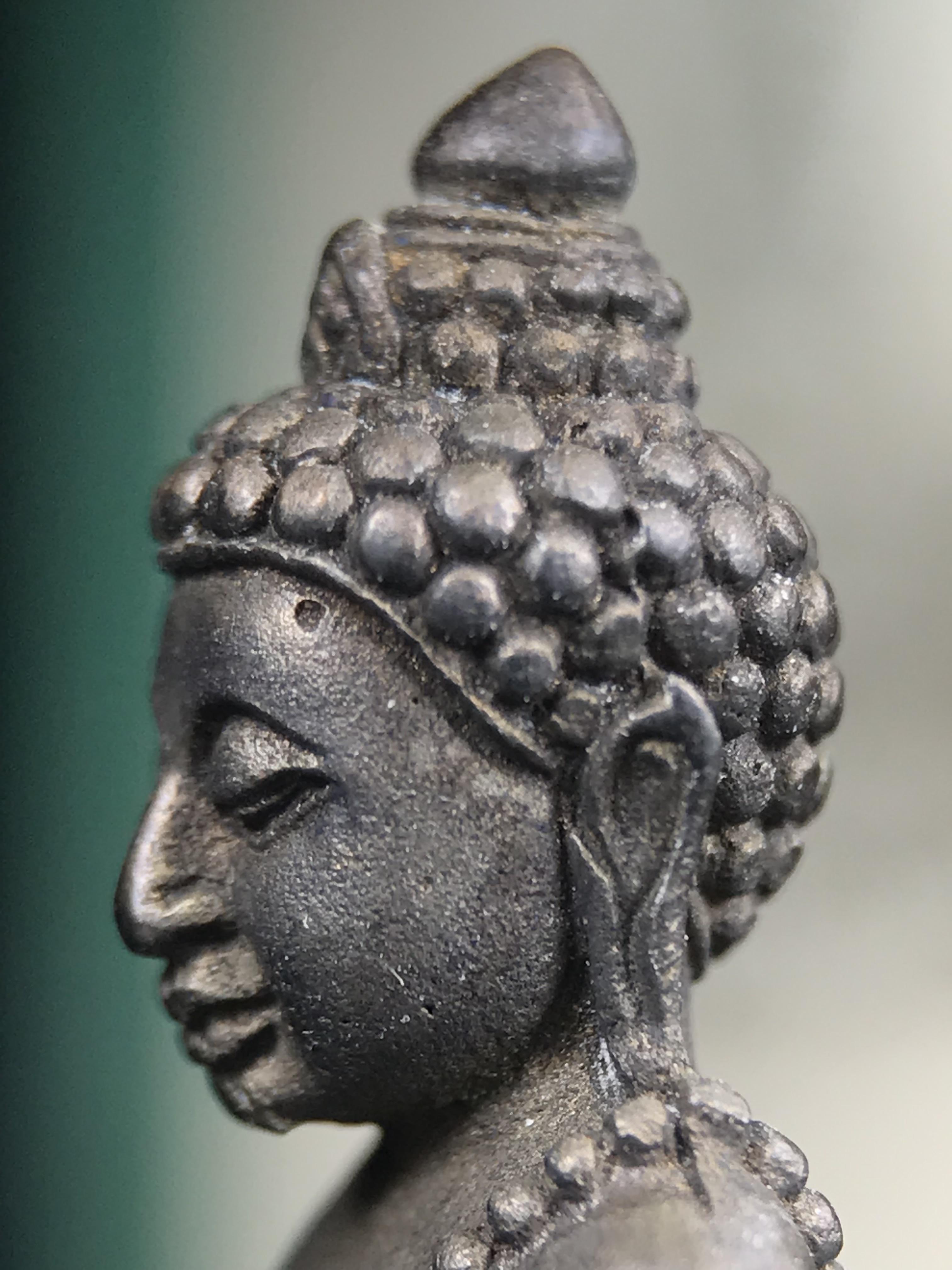 พระกริ่งวาสนา สมเด็จพระสังฆราช(วาสน์)วัดราชบพิธฯ ปี 2531 เนื้อนวโลหะ สร้างเป็นที่ระลึกในคราวที่สมเด็จพระอริยวงศาคตญาณ สมเด็จพระสังฆราช(วาสน์ วาสโน)มีพระชนมายุครบ90พรรษา(ในหลวง ร.9 เสด็จในพิธี)งานแกะแม่พิมพ์โดย นายช่างเกษม มงคลเจริญ)(1ใน1991องค์)