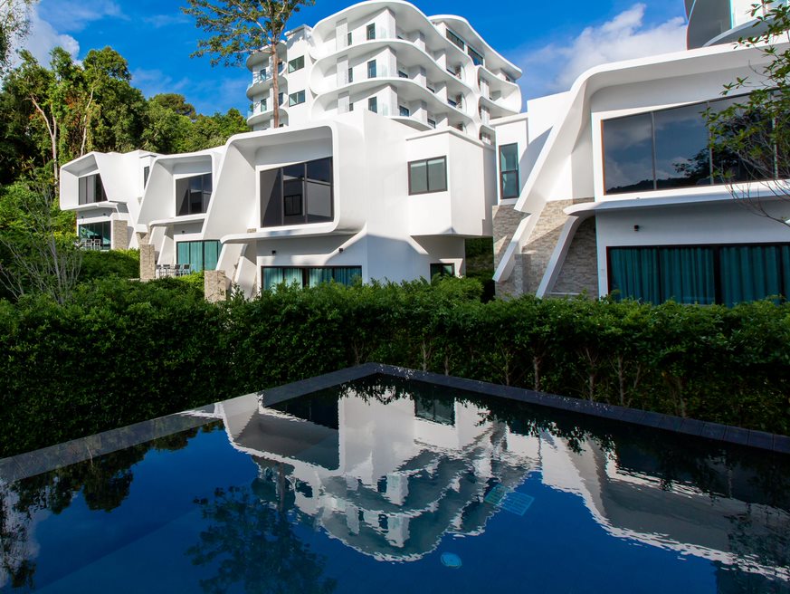 For Sale : Naiharn Luxury Pool Villa, 2 Bedroom 3 Bathroom