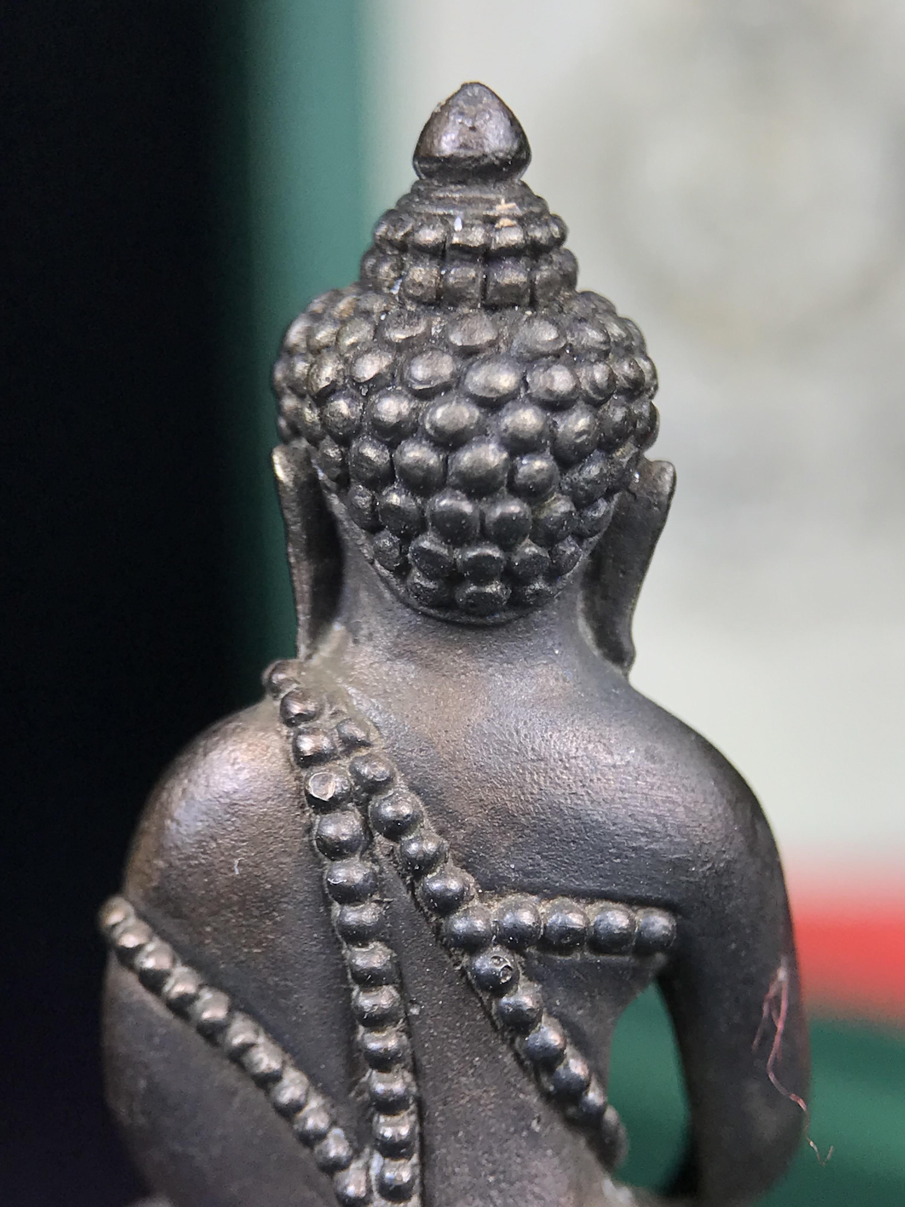 พระกริ่งวาสนา สมเด็จพระสังฆราช(วาสน์)วัดราชบพิธฯ ปี 2531 เนื้อนวโลหะ สร้างเป็นที่ระลึกในคราวที่สมเด็จพระอริยวงศาคตญาณ สมเด็จพระสังฆราช(วาสน์ วาสโน)มีพระชนมายุครบ90พรรษา(ในหลวง ร.9 เสด็จในพิธี)งานแกะแม่พิมพ์โดย นายช่างเกษม มงคลเจริญ)(1ใน1991องค์)