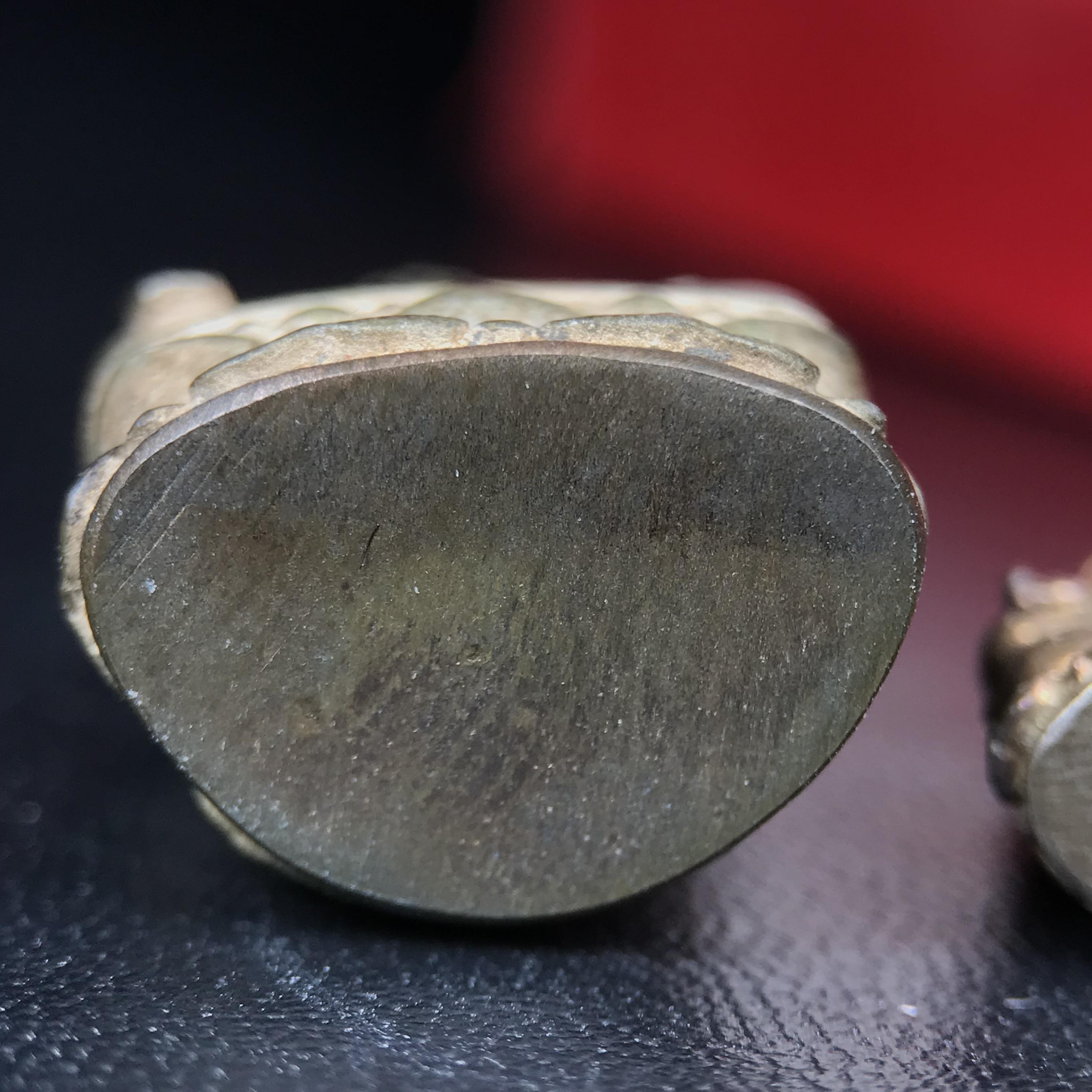 พระกริ่ง-พระชัยวัฒน์ ไพรีพินาศ วัดบวรนิเวศวิหาร ปี 2544 เนื้อสัมฤทธิ์ พิธีดีเยี่ยม สมเด็จพระญาณสังวร พระสังฆราช เสด็จจุดเทียนชัยและทรงอธิษฐานจิตด้วยพระองค์เอง(พิธีใหญ่นิยม)(1ใน9989องค์)