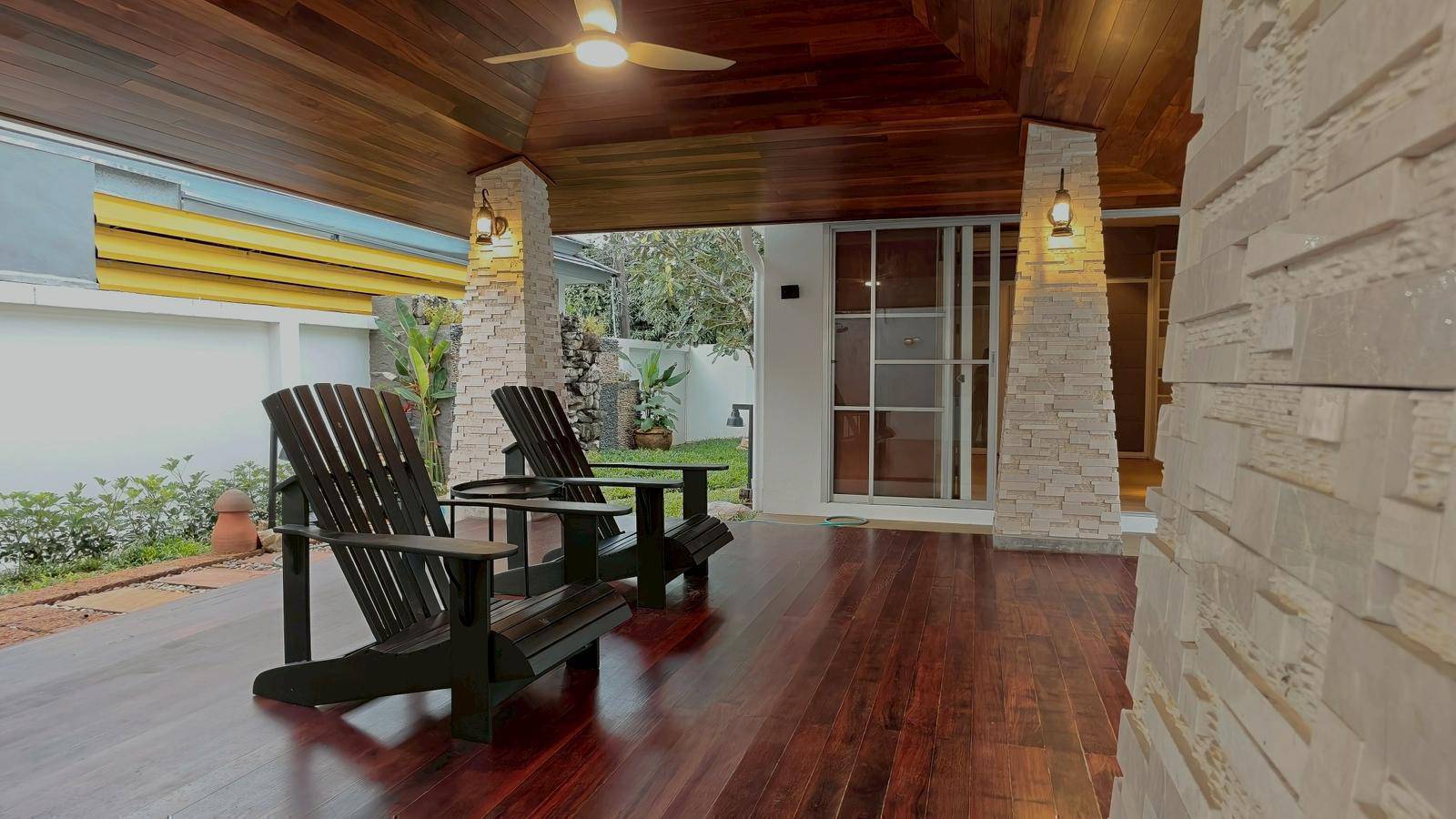 For Sales : Chalong, Luxury Pool Villa, 6 Bedrooms 7 Bathrooms