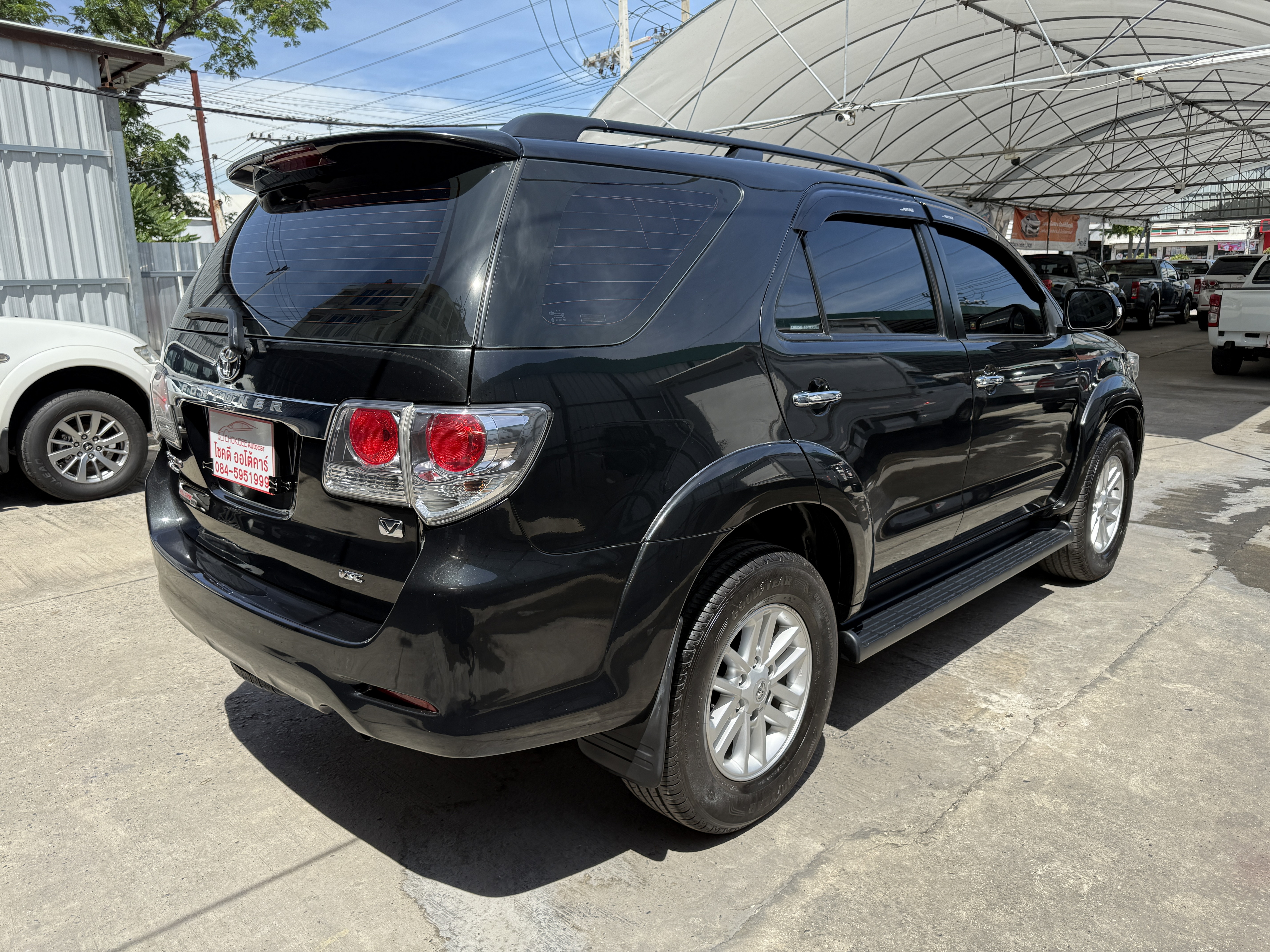 Toyota Fortuner Champ 3.0 V Navi 4WD At ปี 2013 ดำ