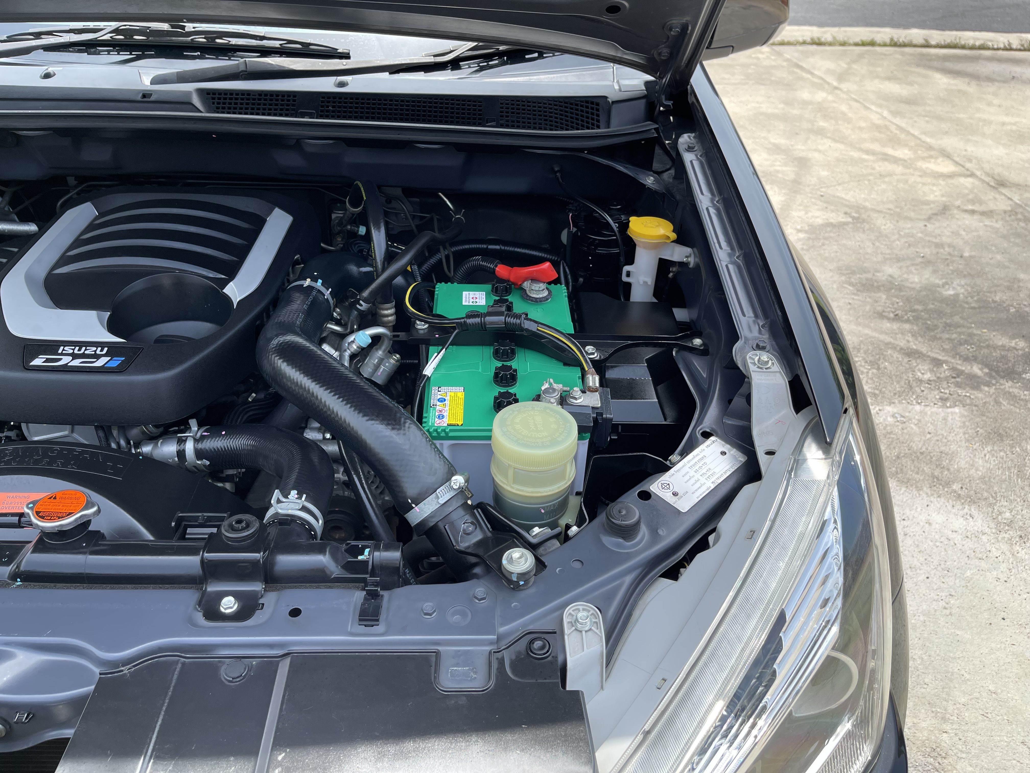 Isuzu Dmax All New 4ประตู Hilander 1.9 L 2017 ดำ