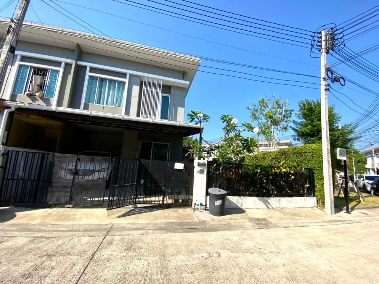 For Sales : Kohkaew, Townhouse style detached house, 3 Bedrooms, 2 Bathrooms