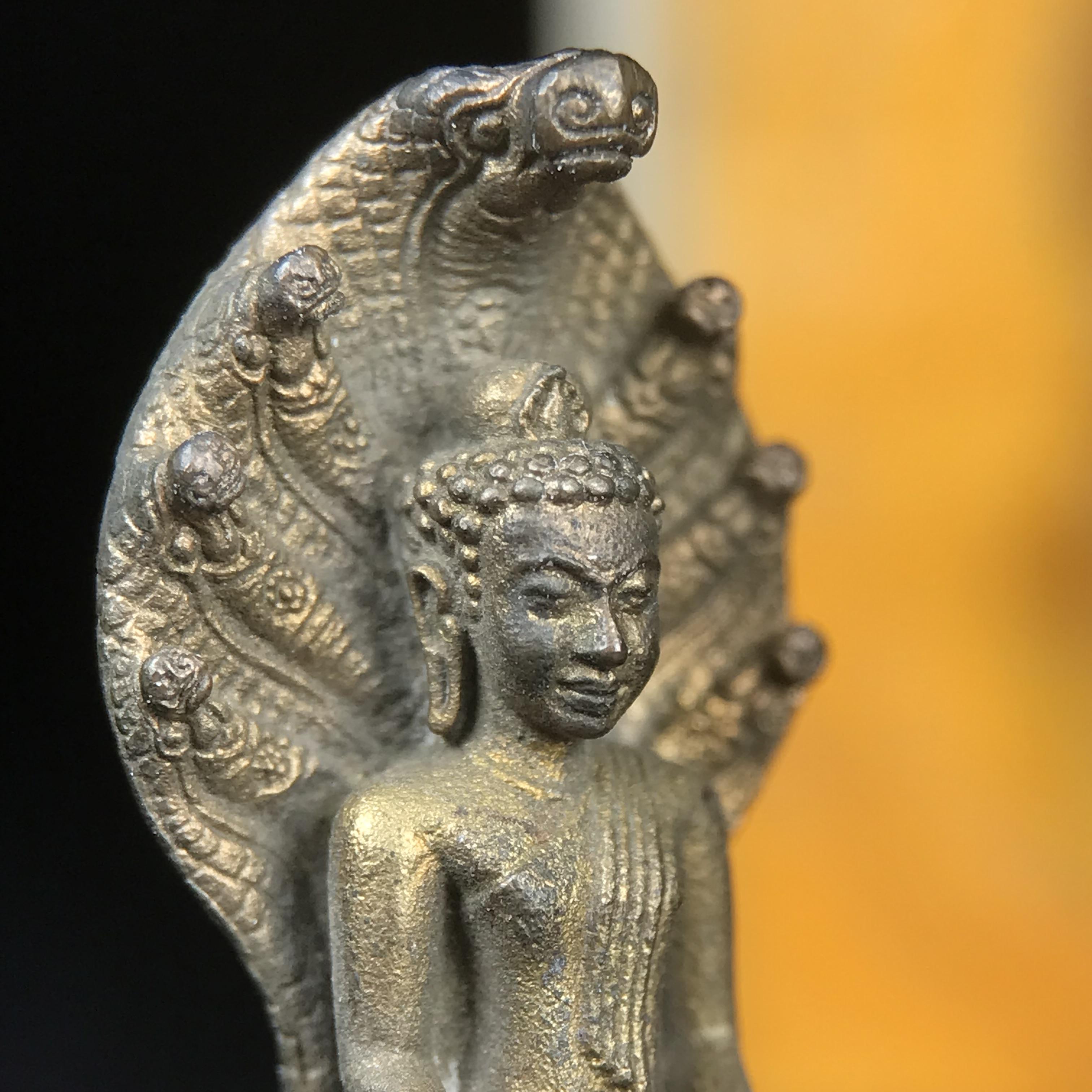 พระพุทธรูปนาคปรกปางมารวิชัย สธ. เนื่องวโรกาสสมเด็จพระเทพรัตนราชสุดาฯทรงเจริญพระชนมายุครบ 3รอบ ปี2534 พระกริ่งนวโลหะ พิธีพุทธาภิเษก ณ วัดบวรนิเวศวิหาร โดยมีสมเด็จพระญาณสังวรสมเด็จพระสังฆราชเป็นองค์ประธาน(พิธีใหญ่ มวลสารดี พุทธศิลป์งดงาม)อุดมวลสารผงจิตรลดา