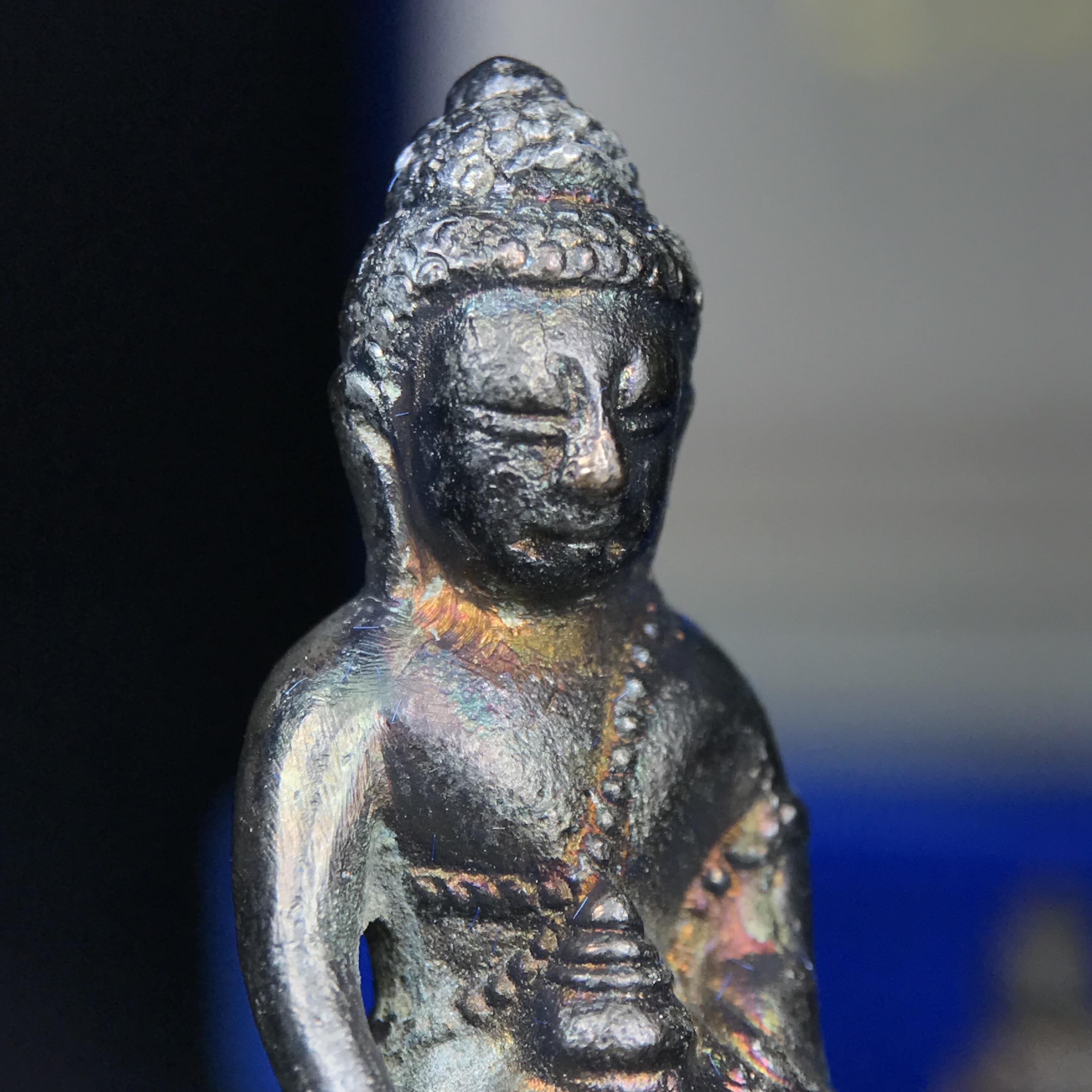 พระกริ่ง-พระชัยวัฒน์ สว. 90 พรรษาสมเด็จย่า ปี2533 เนื้อนวโลหะ(แก่ทองคำผสมทองคำเยอะมากรุ่นนี้)(ในหลวงรัชกาลที่9เสด็จในพิธี)(หล่อแบบโบราณอุดมวลสาร 108 แบบฉบับพระกริ่งใหญ่สายวัดสุทัศน์ พระสังฆราช(แพ))(1 ใน 3000 ชุด) หายาก(***องค์นี้ผิวเนื้อนวโลหะสวยมาก***)