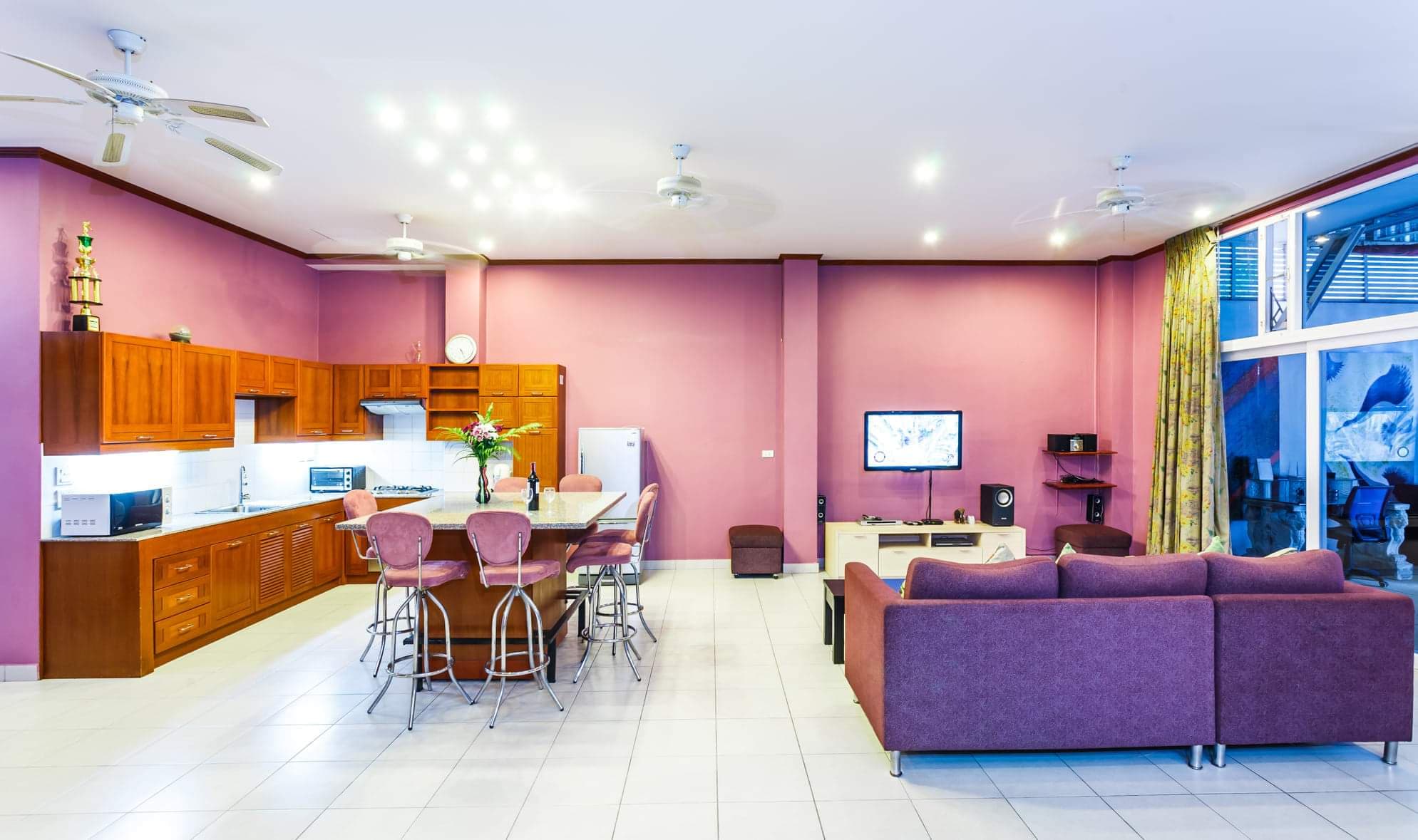 For Sale : Patong, Apartment with Swimming Pool, 4 bedrooms 6 Bathrooms