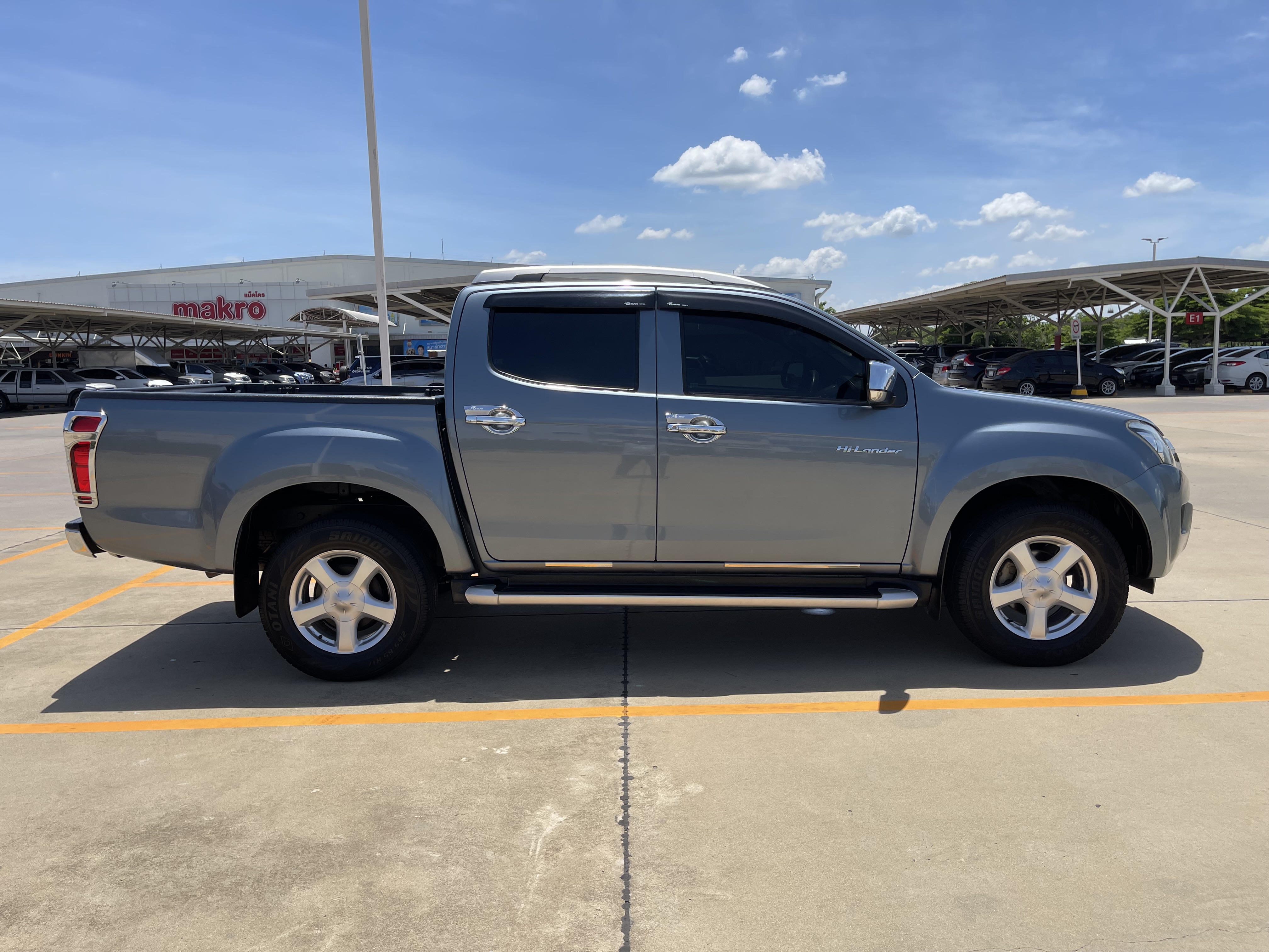 Isuzu Dmax All New 4ประตู Hilander 2.5 Vgs Z Prestige Navi At 2014 เทา