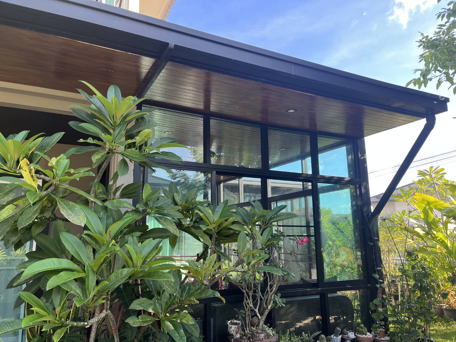 For Rent : Kohkaew, 2-story detached house, 4 Bedrooms 3 Bathrooms