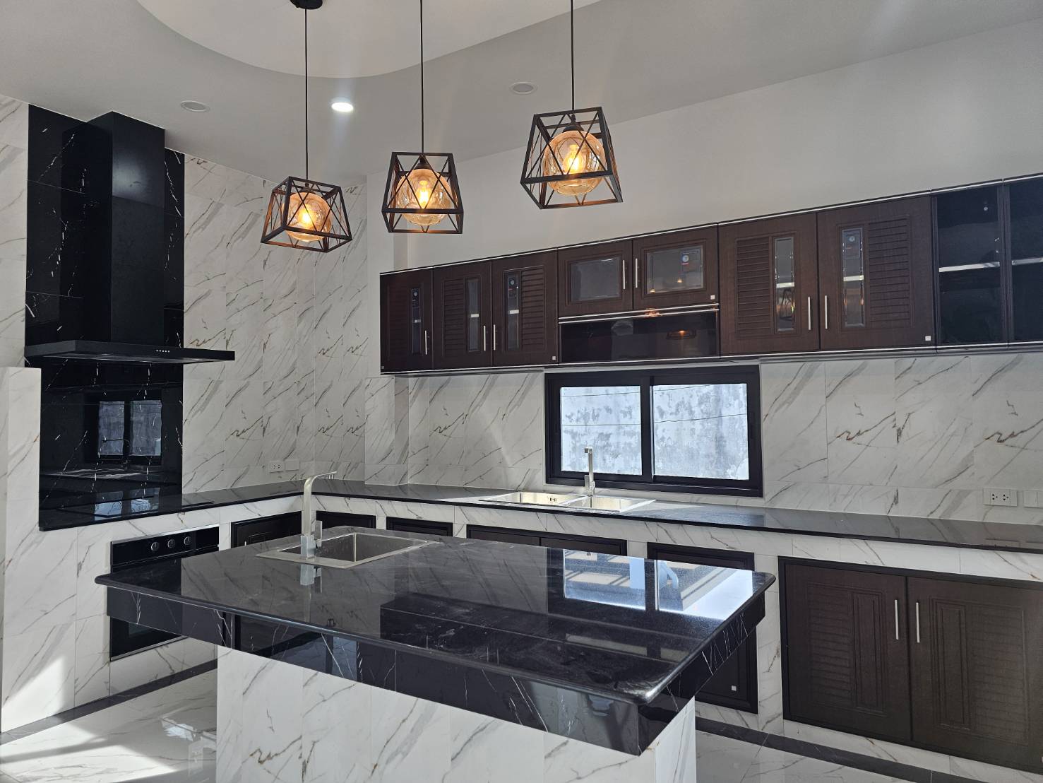 For Rent : Thalang, Newly Pool Villa near Robinson Thalang, 3 bedrooms 2 bathrooms