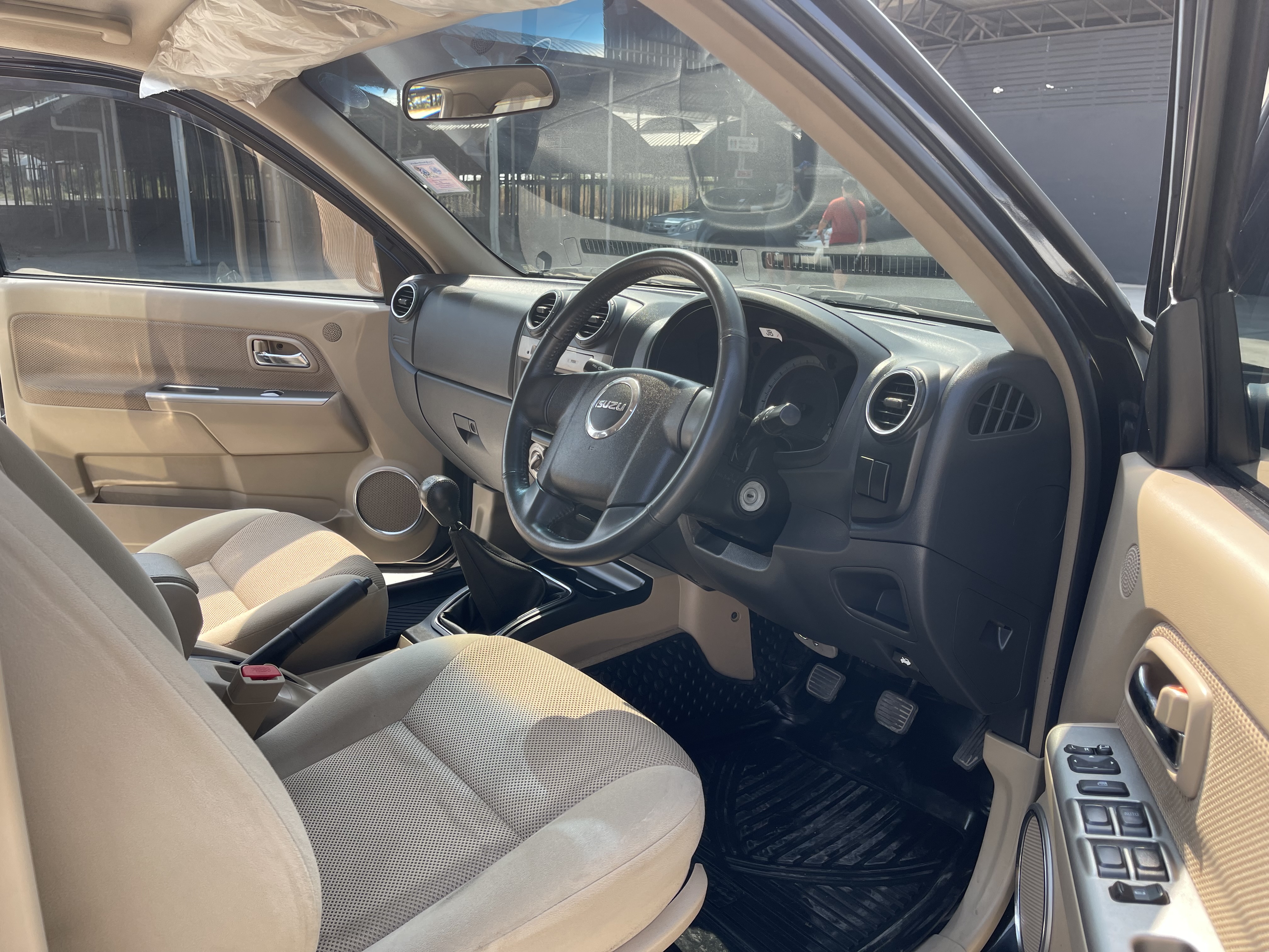 Isuzu Dmax 4ประตู Hilander 3.0 Vgs Navi 2011 ดำ