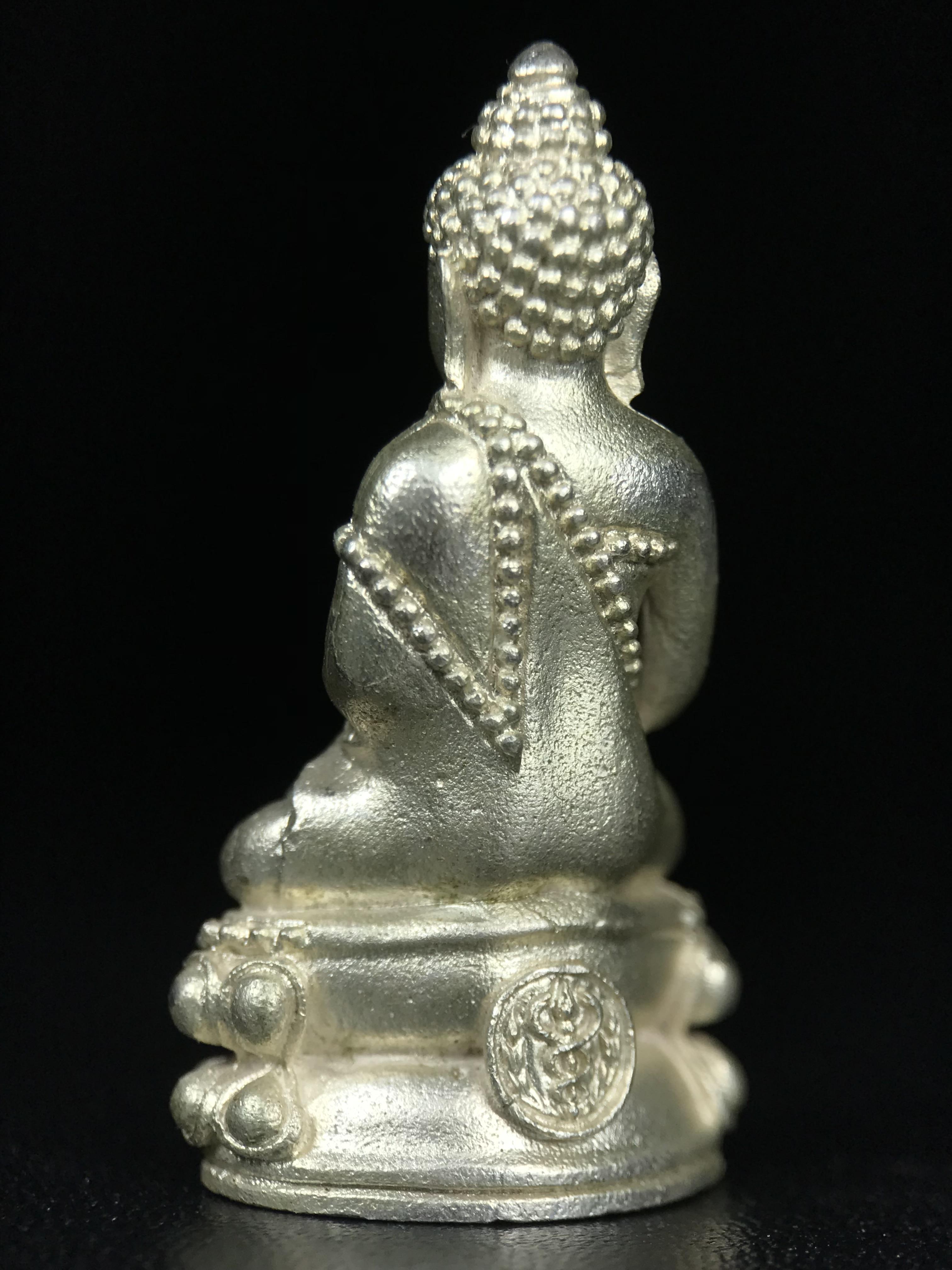 พระกริ่งศิรากาศ ภปร.(พระกริ่งคุ้มเกล้า)วัตถุมงคล"คุ้มเกล้าฯ" มูลนิธิ “คุ้มเกล้า” ในพระบรมราชูปถัมภ์ จัดสร้าง โรงพยาบาลภูมิพล เนื้อเงิน(พิมพ์หน้าไทย)(สภาพผิวขึ้นน้ำทองทั่วองค์สวยมากมาก!!)(ในหลวงรัชกาลที่9เสด็จเททอง)(พิธีใหญ่)(นิยม)