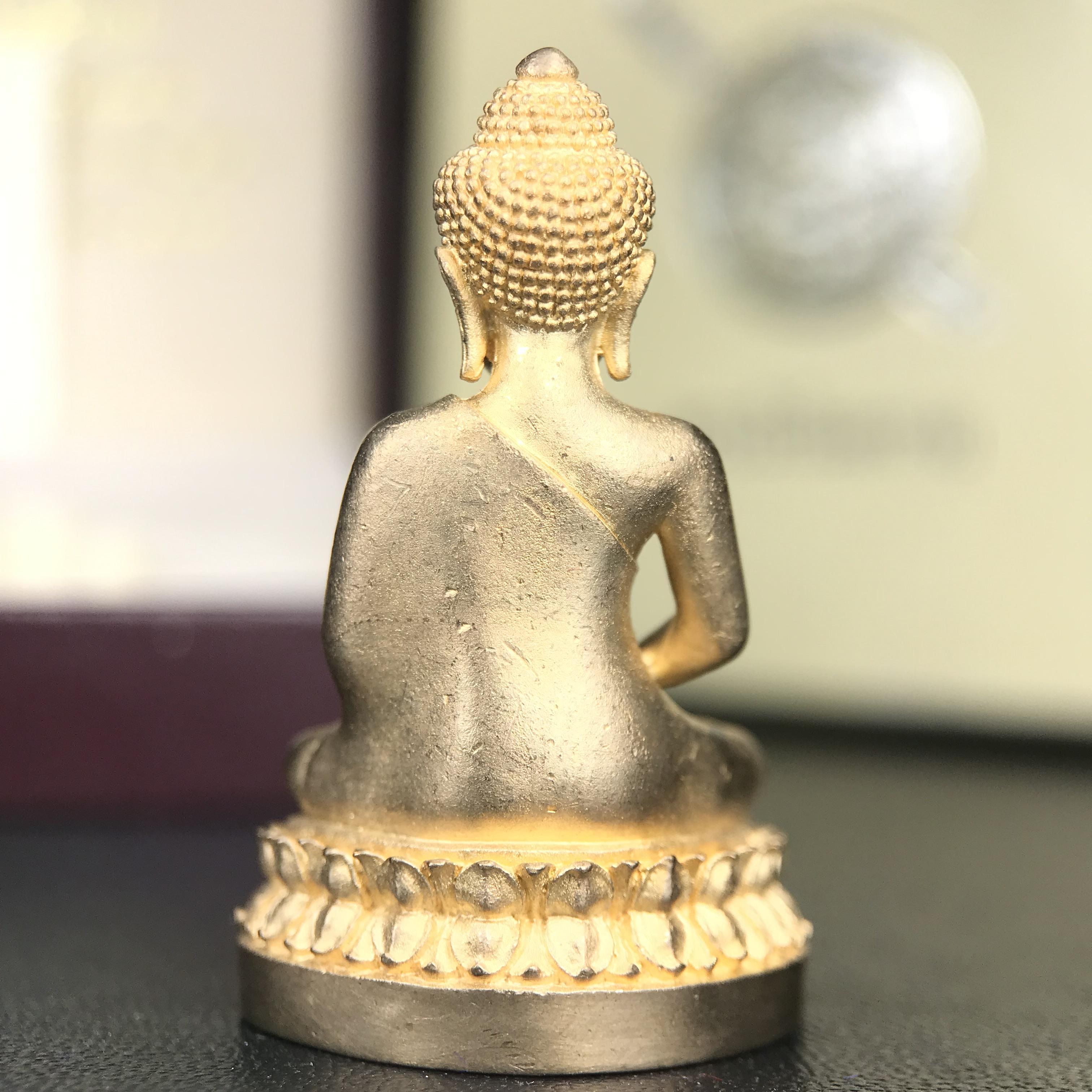 พระกริ่งนิรันตราย สำนักงานตำรวจแห่งชาติ ปี 2555 พุทธาภิเษก วัดบวรนิเวศวิหาร ปี 2555 เนื้อสัมฤทธิ์ อุปกรณ์ใบกล่องครบ น่าสะสม ที่สุดความศักดิ์สิทธิ์ สุดเข้มขลัง มวลสารดี พิธีใหญ่ เกจิดังทั่วประเทศ 255 รูป ร่วมอธิษฐานจิตปลุกเสก พระสภาพสวย