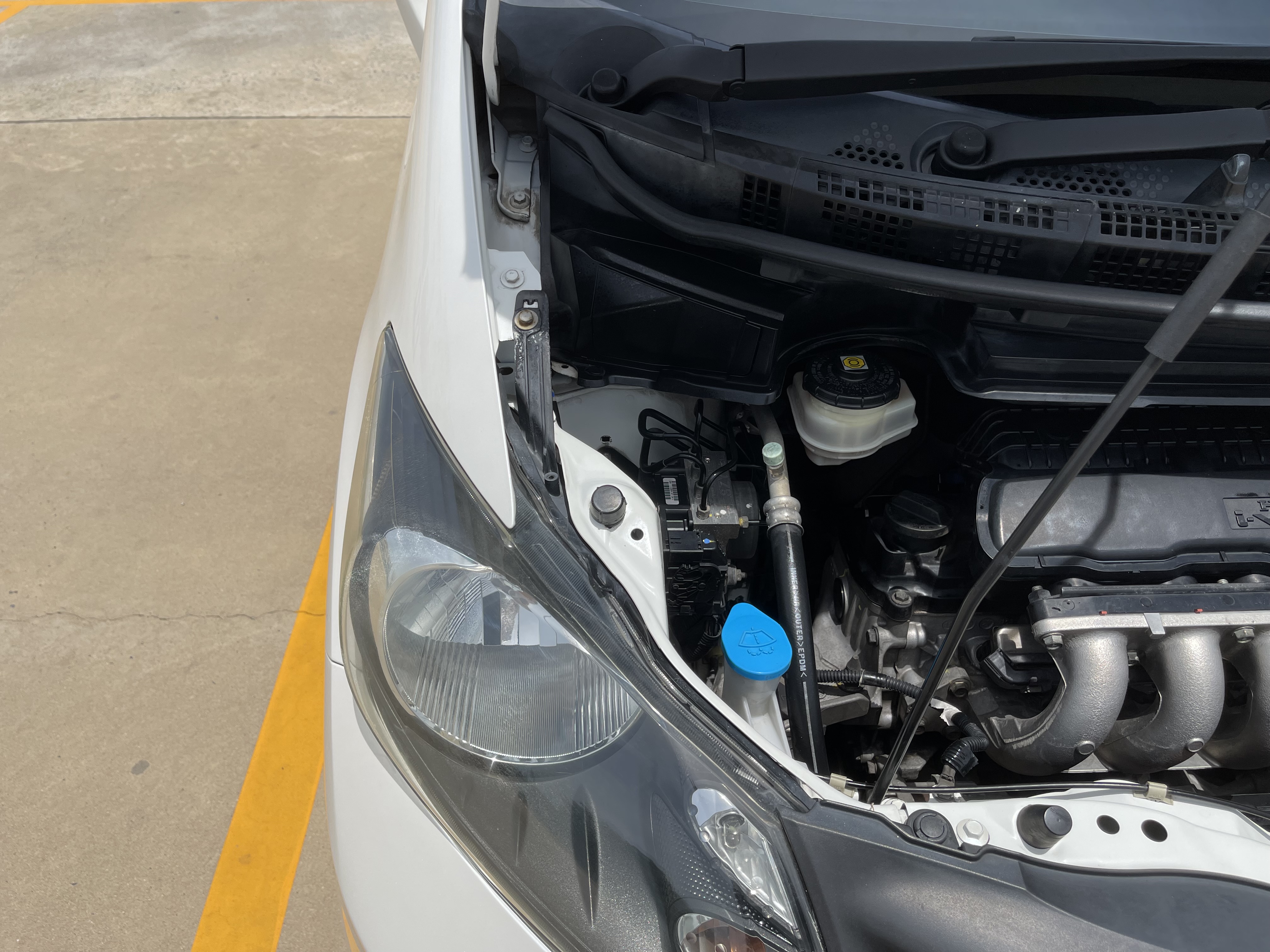 Honda Freed 1.5 E At 2012 ขาวมุก