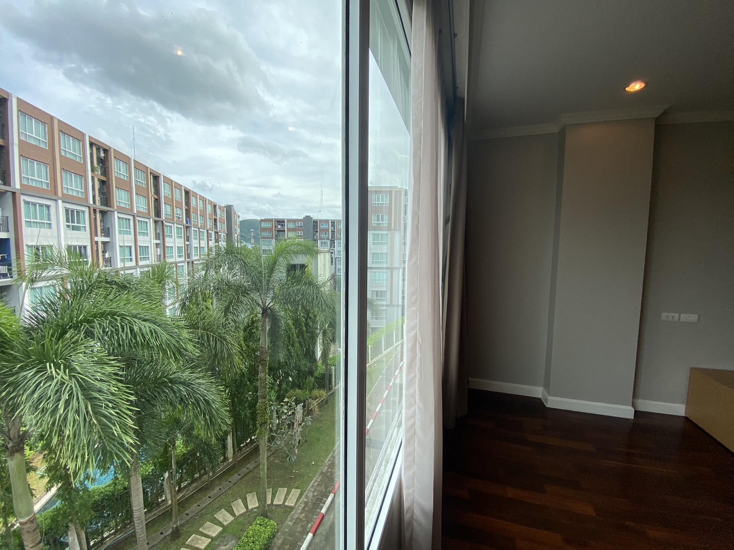 For Rent : Kathu, The Heritage Condo, 2 Bedroom 3 Bathroom, 2nd flr.