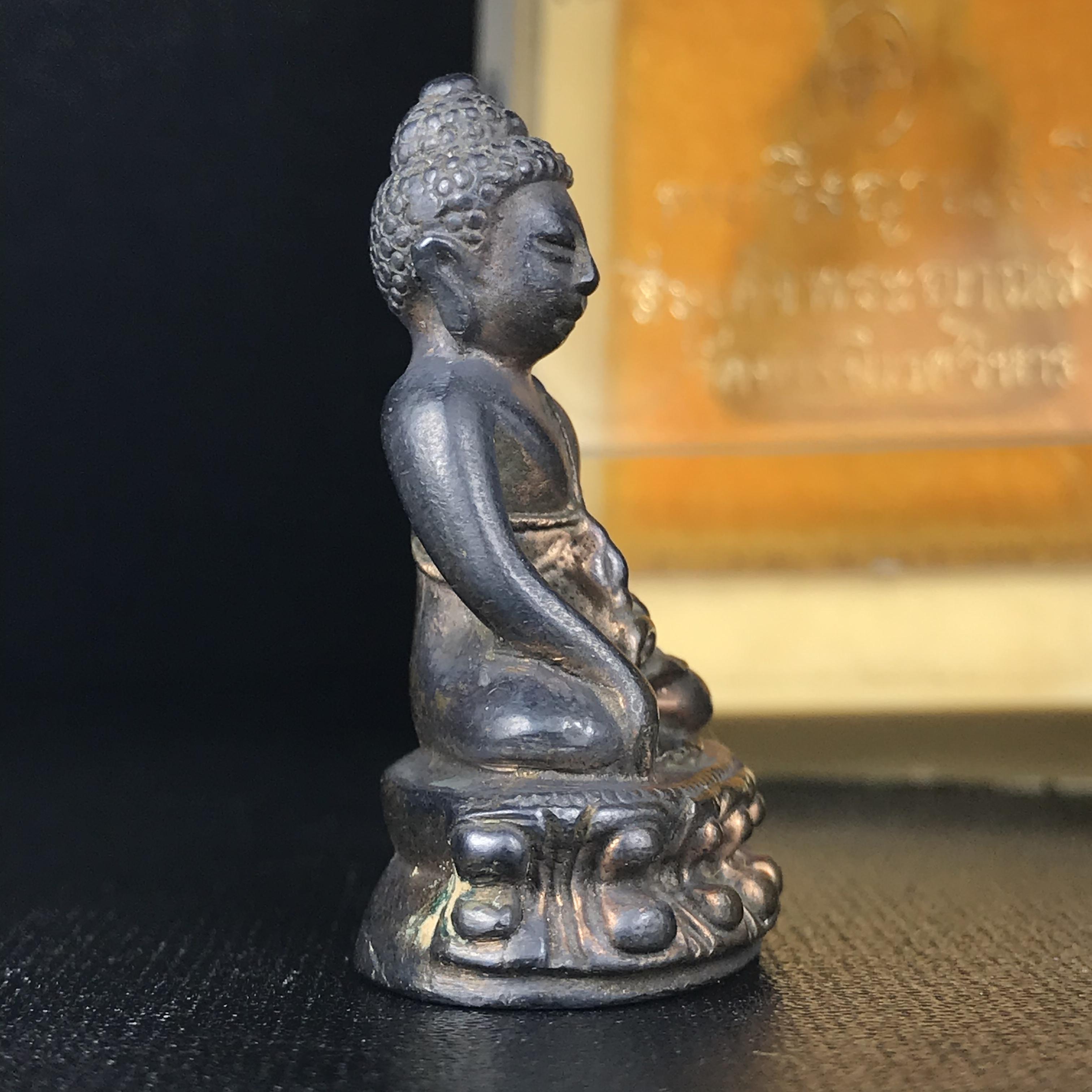 พระกริ่งญาณรังษี รุ่นแรก ปี 2531 เนื้อนวโลหะ จัดสร้างวาระครบ 75 ปี สมเด็จพระญาณสังวร สมเด็จพระสังฆราช วัดบวรนิเวศวิหาร