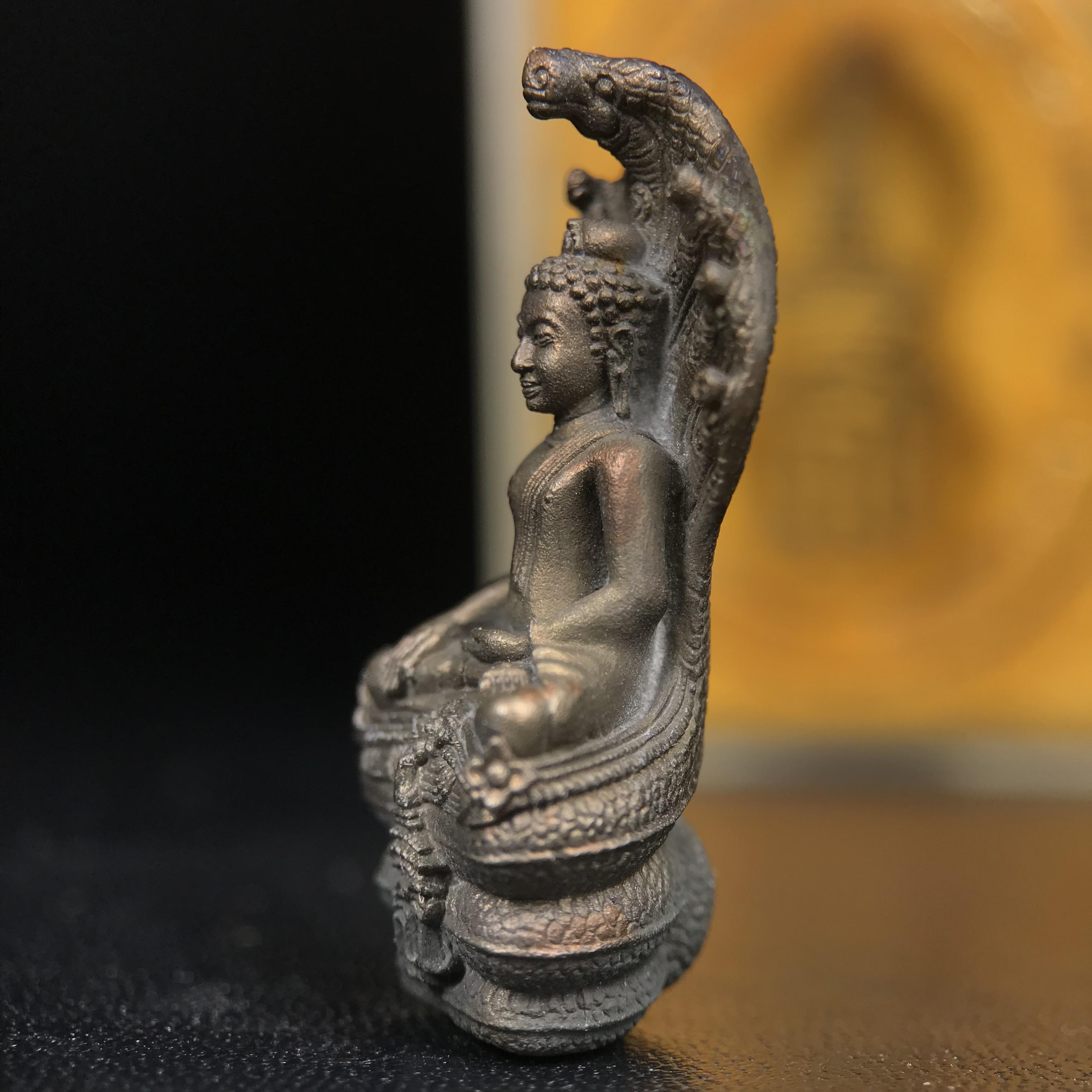 พระพุทธรูปนาคปรกปางมารวิชัย สธ. เนื่องวโรกาสสมเด็จพระเทพรัตนราชสุดาฯทรงเจริญพระชนมายุครบ 3รอบ ปี2534 พระกริ่งนวโลหะ พิธีพุทธาภิเษก ณ วัดบวรนิเวศวิหาร โดยมีสมเด็จพระญาณสังวรสมเด็จพระสังฆราชเป็นองค์ประธาน(พิธีใหญ่ มวลสารดี พุทธศิลป์งดงาม)อุดมวลสารผงจิตรลดา