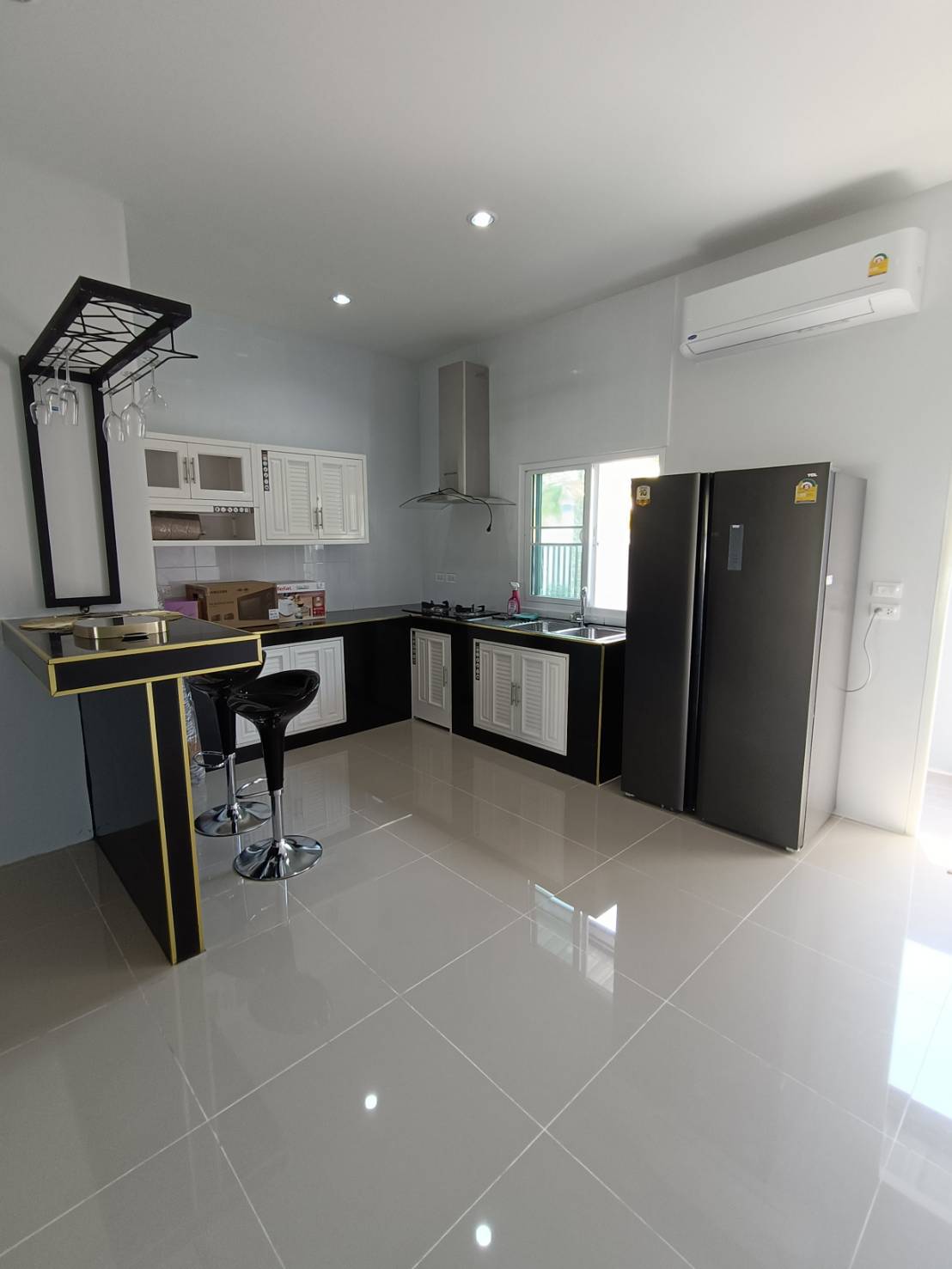 For Rent : Chalong, 2-Story Town House @Soi Palai, 3 bedrooms 2 bathrooms