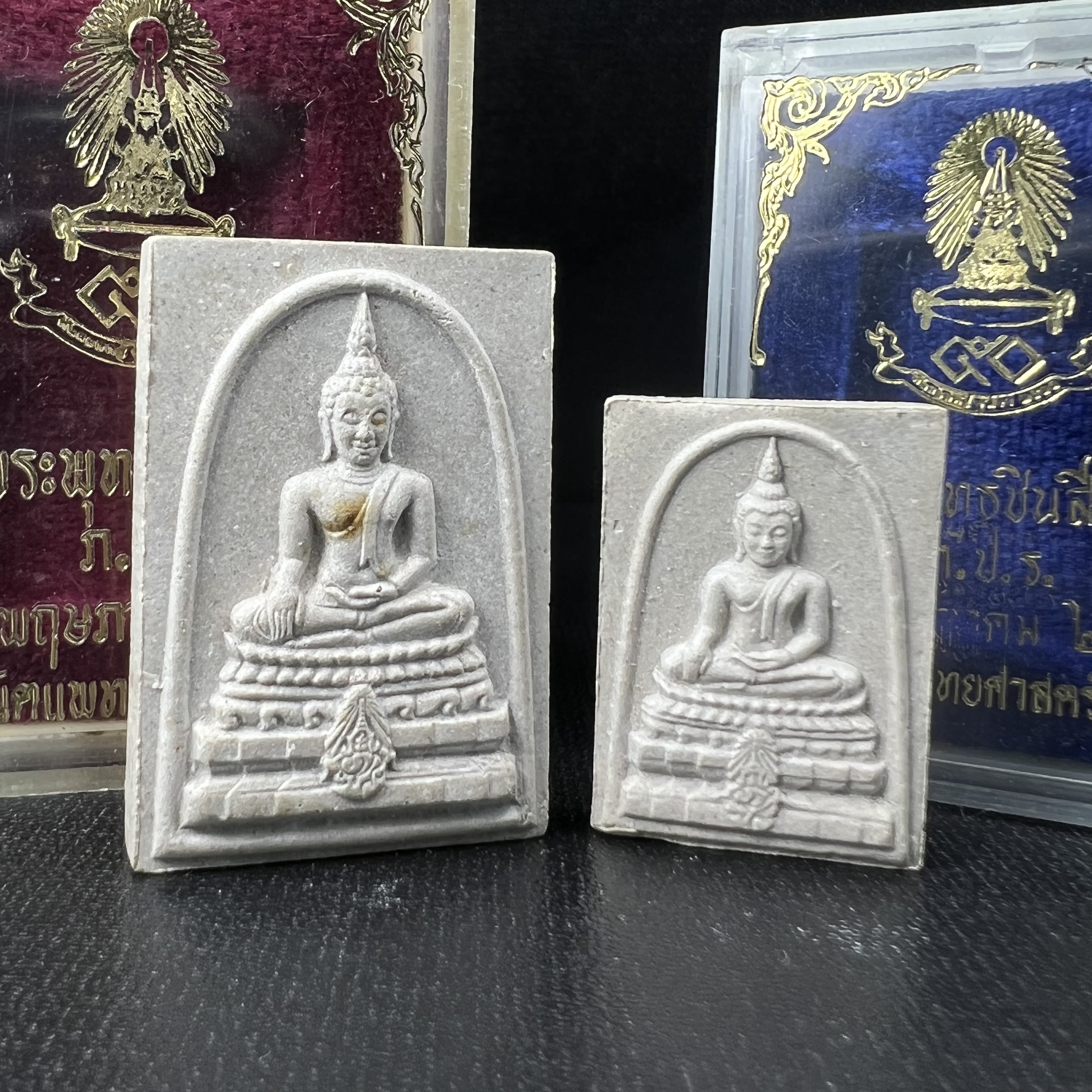 พระพุทธชินสีห์ ภปร. ทันโต เสฏโฐ ปี2533 (พิมพ์ใหญ่+พิมพ์เล็ก) บรรจุพระทนต์ในหลวง รุ่นเดียวในประวัติศาสตร์ ****รุ่นนี้ขอแนะนำ****