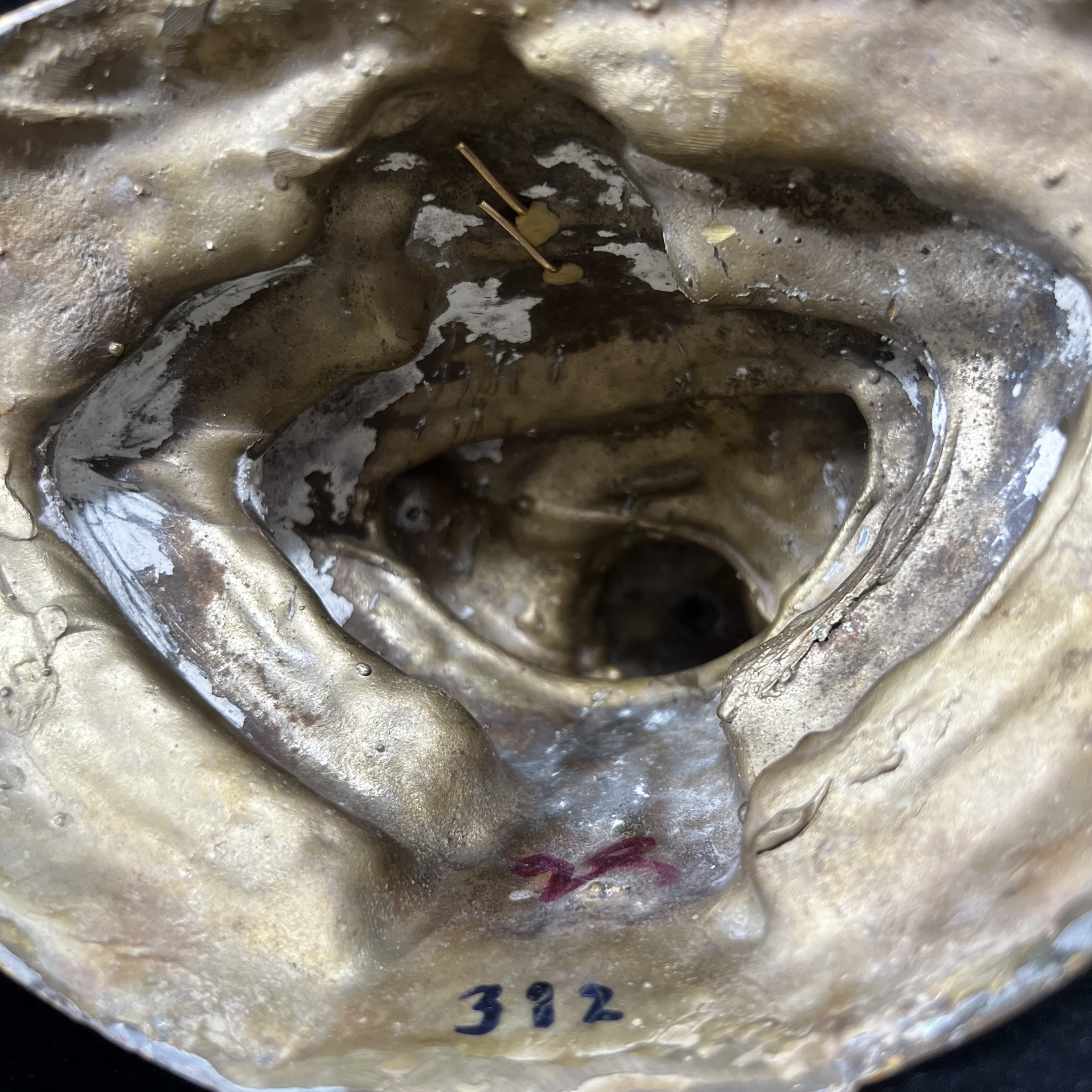 พระพุทธมหามณีรัตนปฏิมากร (จำลอง)พระแก้วมรกต วัดพุทธไทยถาวรวนาราม นครนิวยอร์ก ตรา ภปร. 6รอบ 72พรรษา ในหลวงรัชกาลที่9 ปี2542 ขนาดบูชาหน้าตัก 5นิ้ว หล่อเนื้อโลหะ(ในหลวงรัชกาลที่9 เสด็จเจิมพระสุหร่าย)(1ใน999องค์)