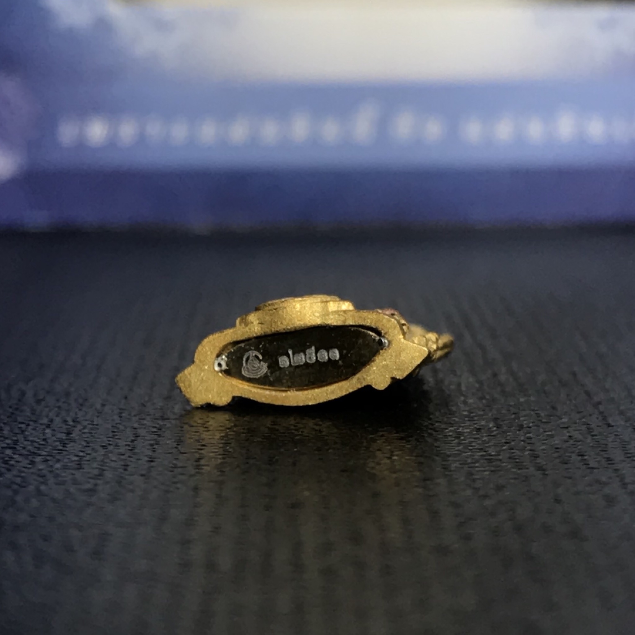 พระพุทธชินราช ภปร. โครงการ เพราะแผ่นดินนี้คือแผ่นดินเกิด เนื้อเงินชุบสามกษัตริย์ ปี2551 ขนาดหน้าตัก1/4นิ้ว (สวยงามหายาก)