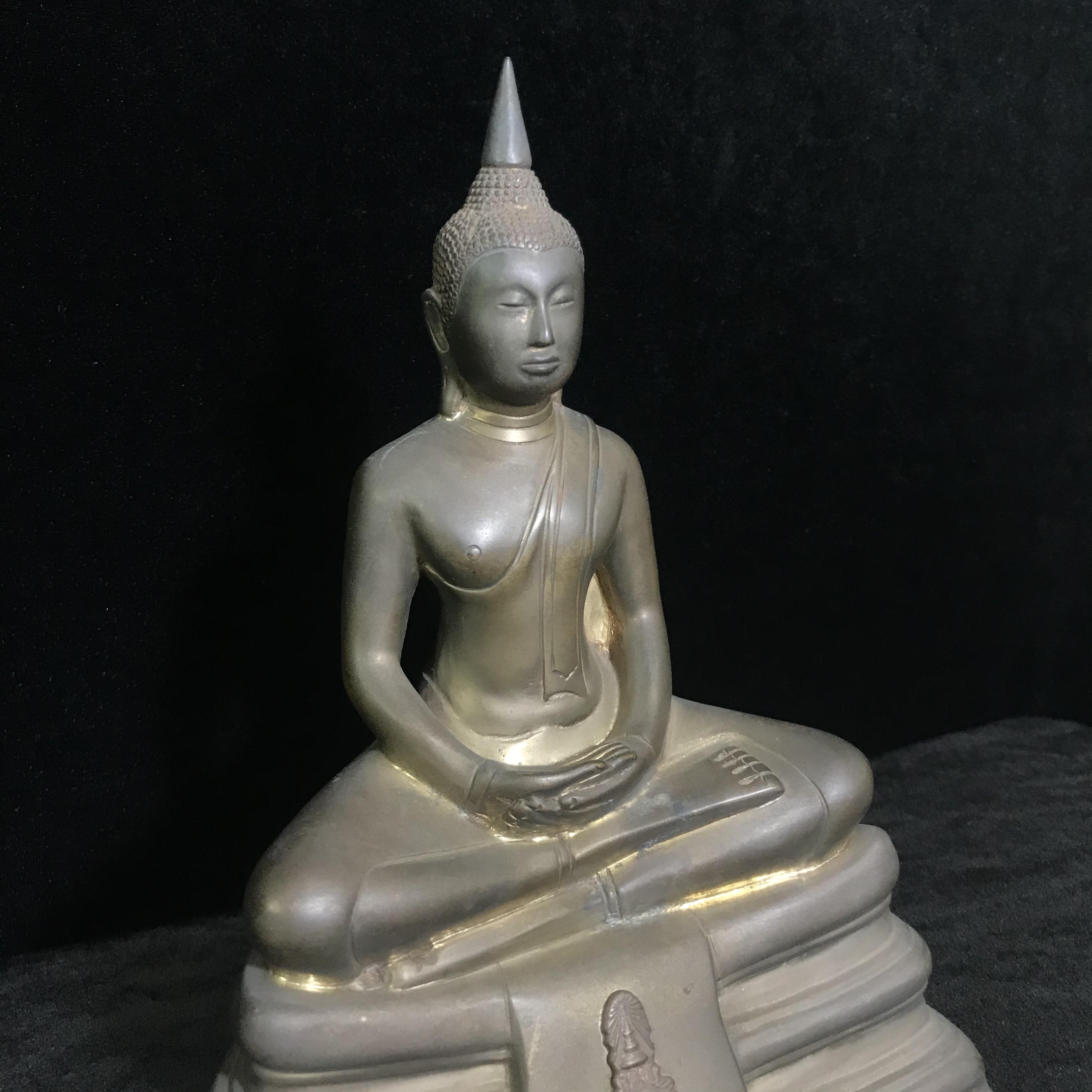 พระบูชาพระพุทธโสธร ภปร. รุ่นย้อนยุค ปี2539 กาญจนาภิเษกครองราชสมบัติครบ 50ปี หน้าตัก 5นิ้ว หมายเลข01818