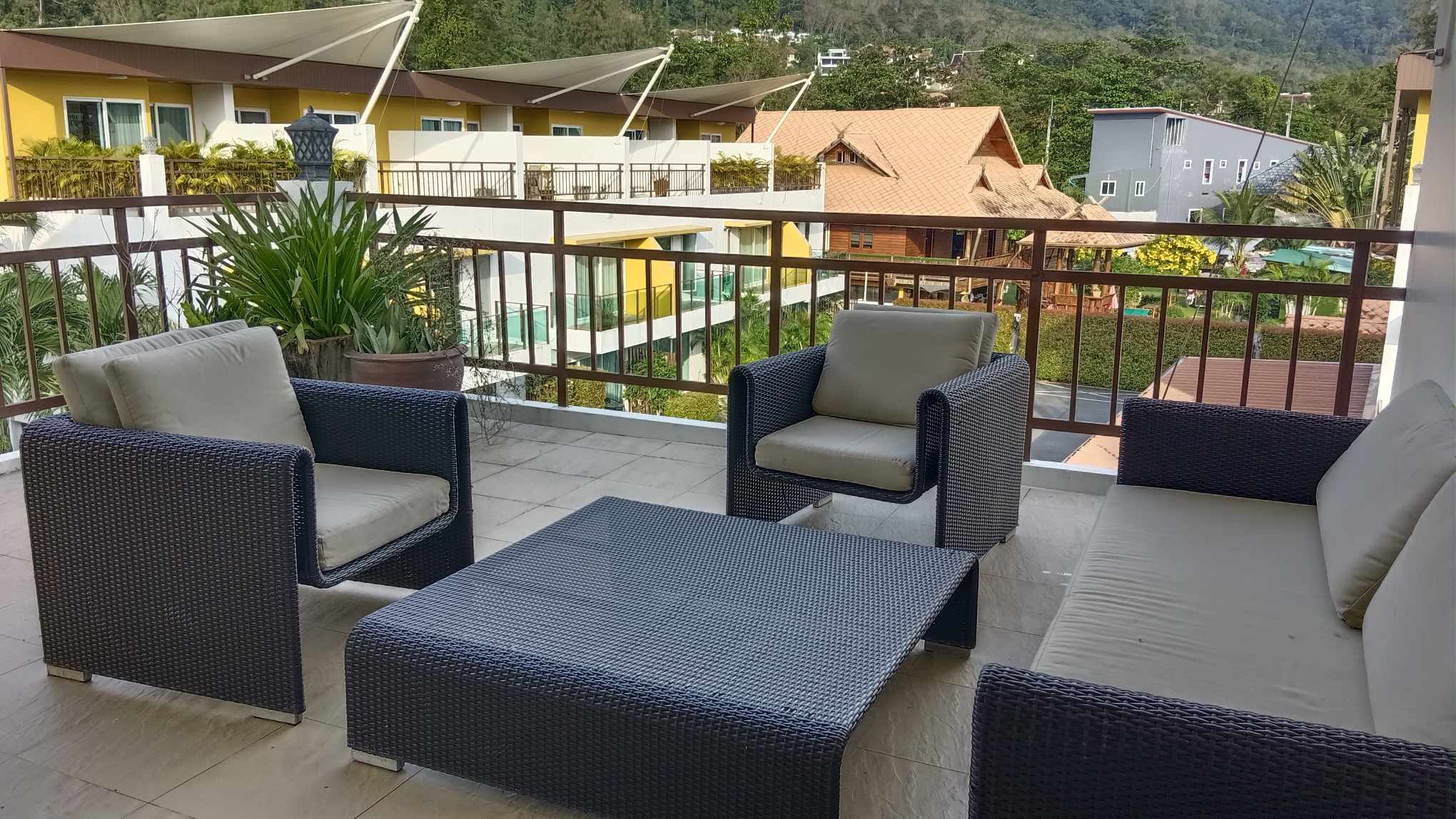 For Rent : Thalang, Townhome Modern Style , 3 bedrooms 2 bathrooms