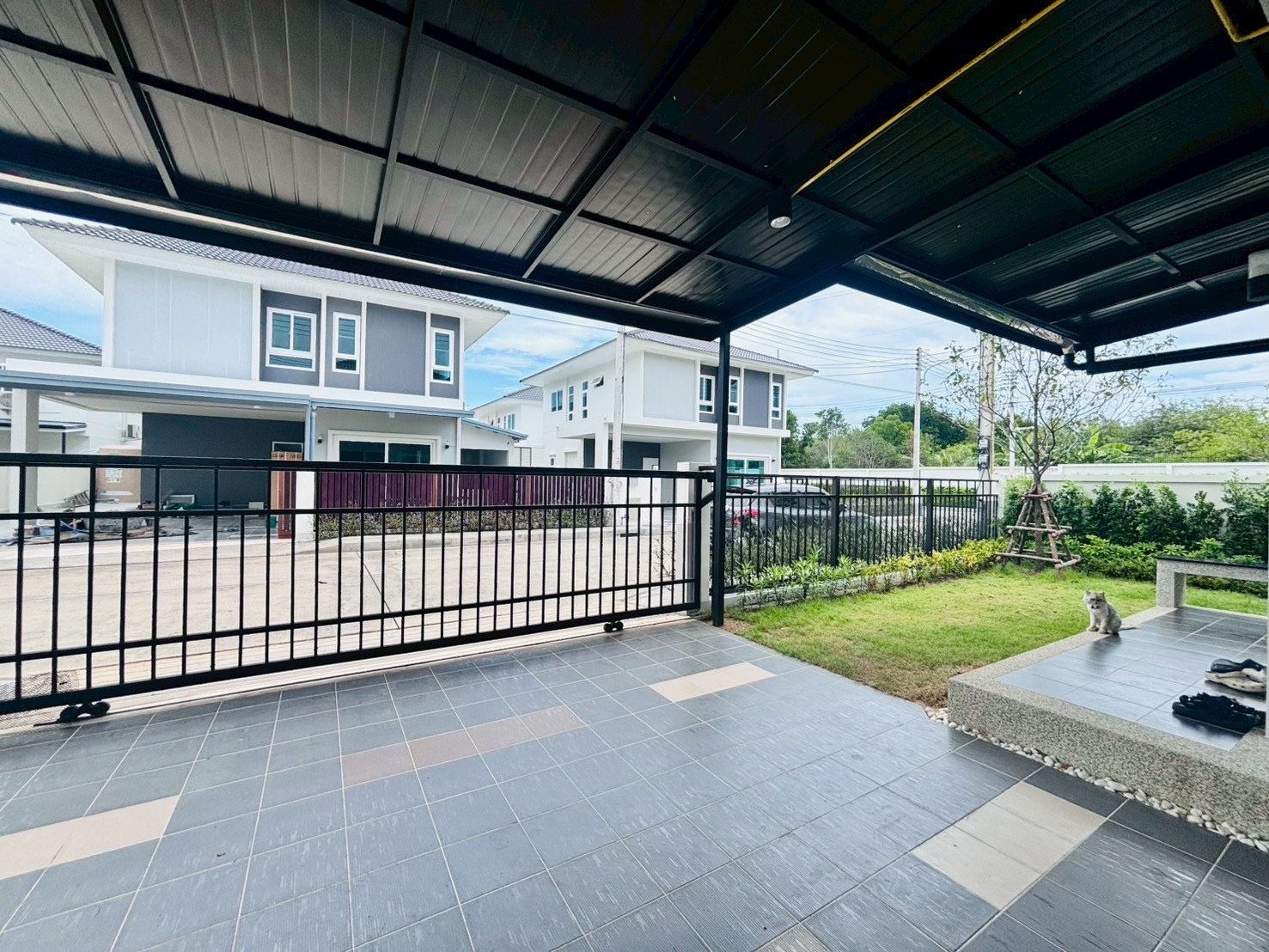 For Rent : Ratsada-Mueng, 2-story detached house, 3 Bedrooms 3 Bathrooms