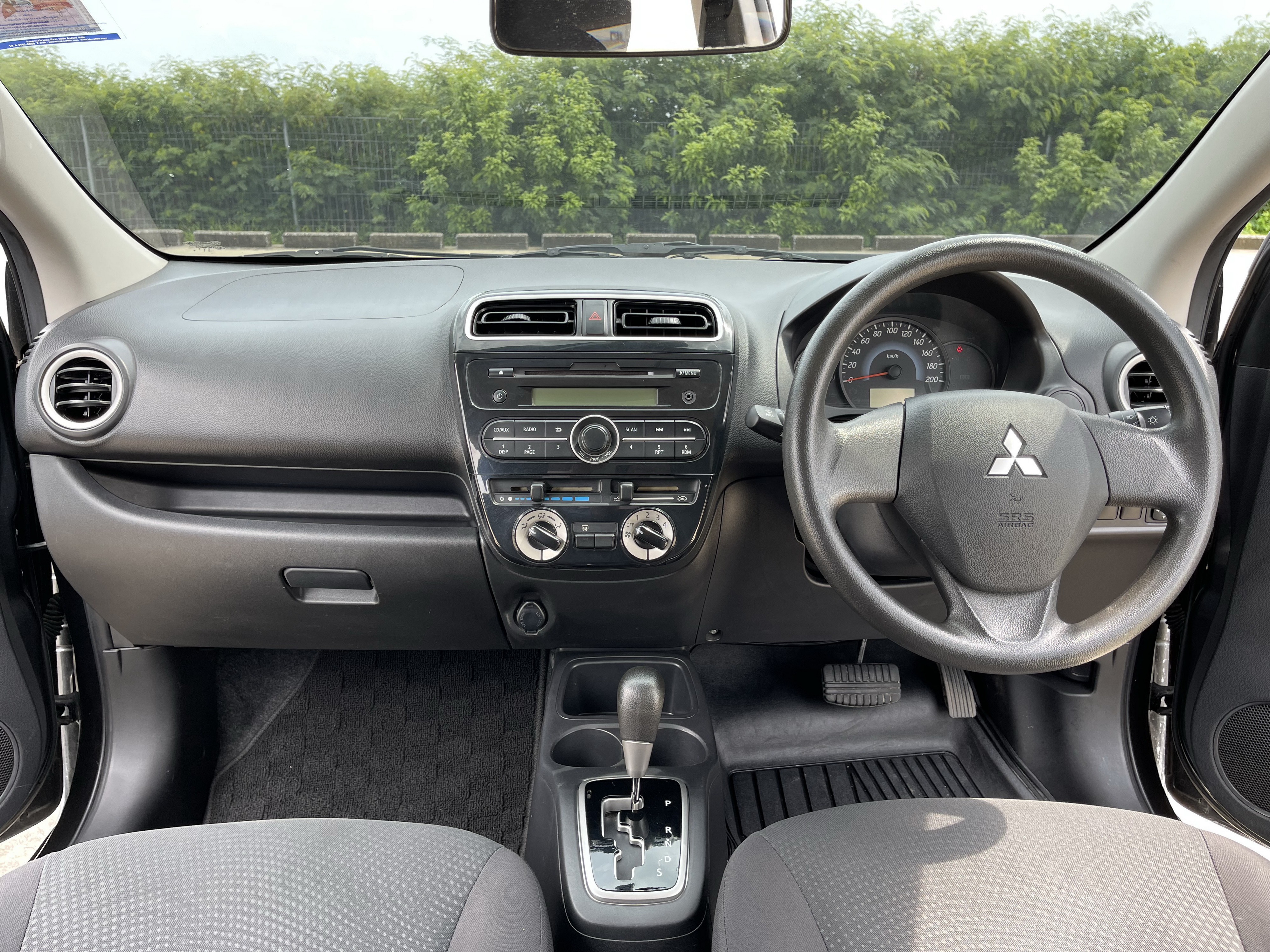 Mitsubishi Attrage 1.2 GLX At 2014 เทาดำ