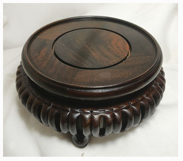 กี๋หรือฐานไม้สไตล์จีน ท๊อปกลม 9.3CM