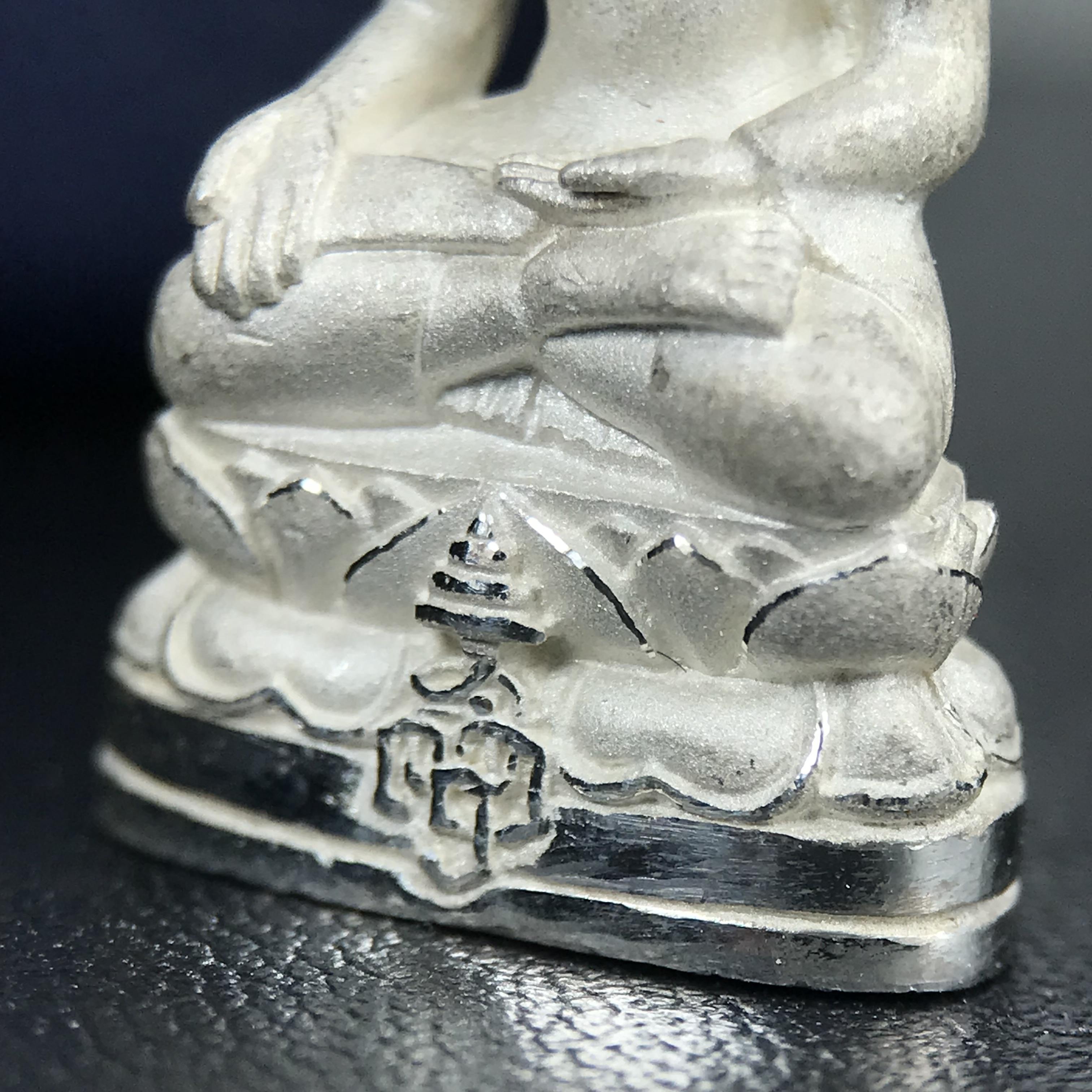 พระกริ่งไพรีพินาศ ญสส.มูลนิธิพิทักษ์ดวงตาประชาชน ฉลองศิริราชสมบัติครองราชย์ 50 ปี รัชกาลที่ 9 เนื้อเงินบริสุทธิ์ 99.9% ขนาดสูง 2.8 ซม. พร้อมกล่องบรรจุเดิมและการ์ดใบรับรองเดิมครบสมบูรณ์(องค์หมายเลข ๖๖๘๐)