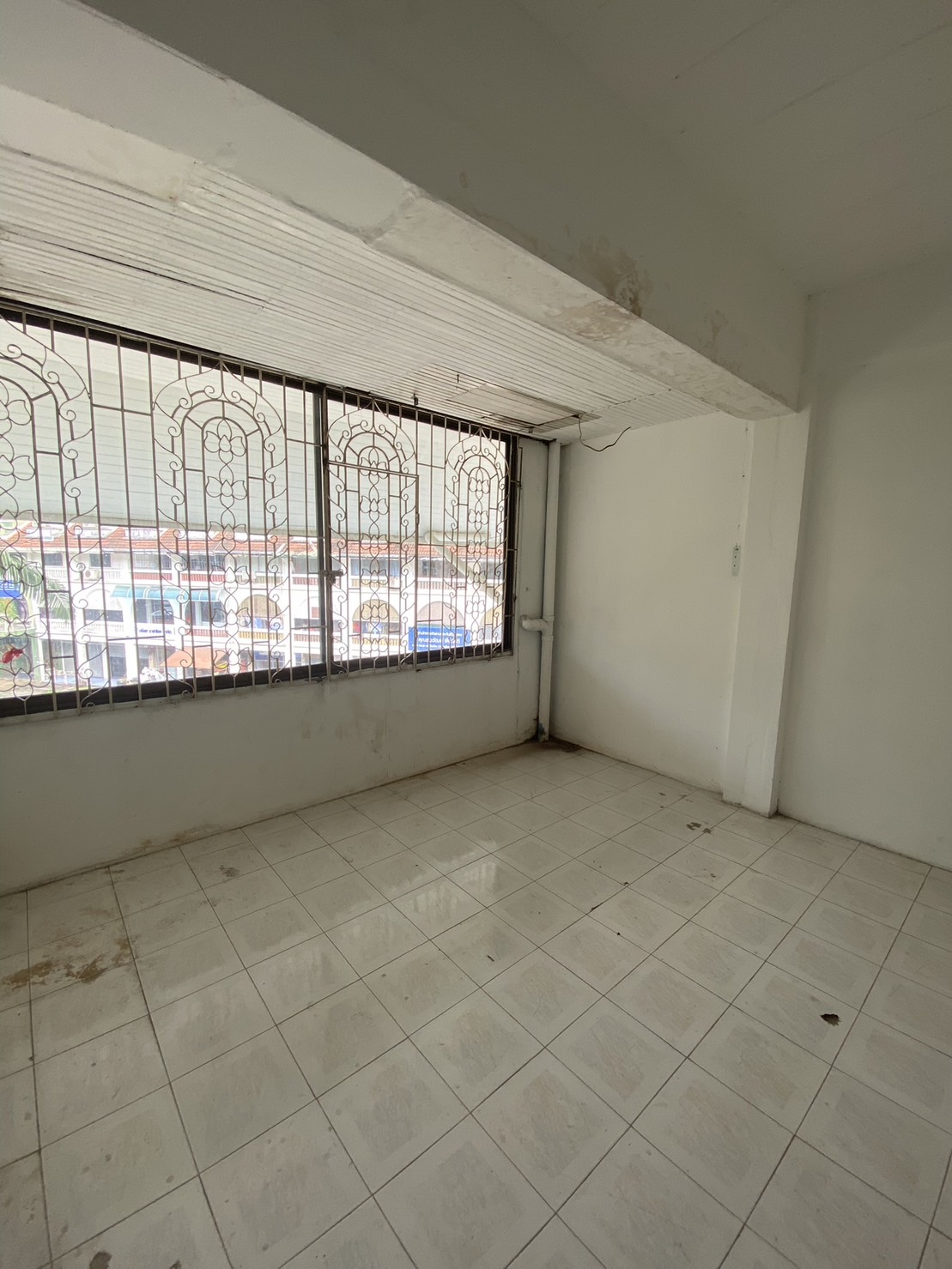 For Sales : Phuket Town, 4-story commercial building, 4 Rooms 4 Bathrooms