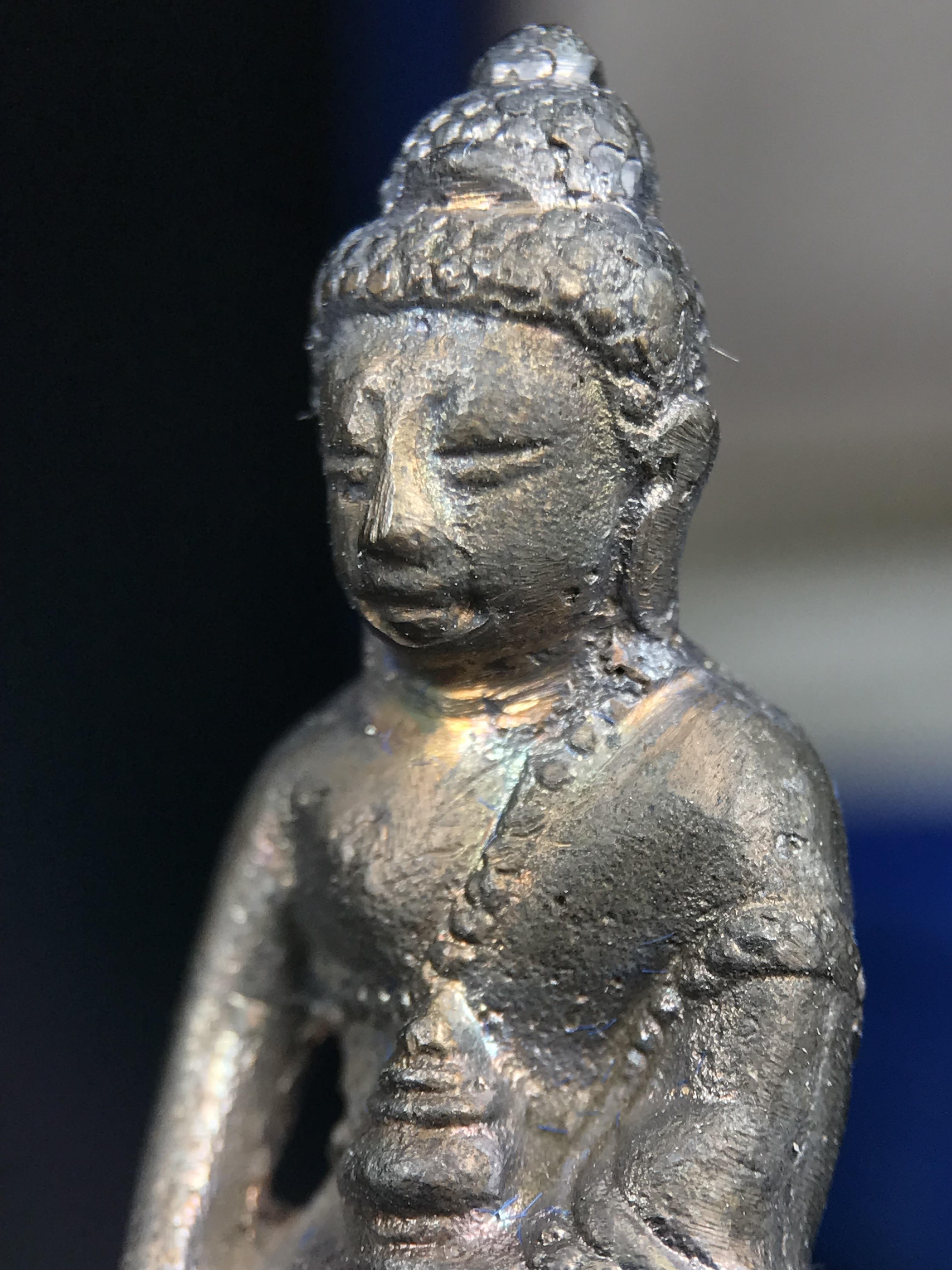 พระกริ่ง-พระชัยวัฒน์ สว. 90 พรรษาสมเด็จย่า ปี2533 เนื้อนวโลหะ(แก่ทองคำผสมทองคำเยอะมากรุ่นนี้)(ในหลวงรัชกาลที่9เสด็จในพิธี)(หล่อแบบโบราณอุดมวลสาร 108 แบบฉบับพระกริ่งใหญ่สายวัดสุทัศน์ พระสังฆราช(แพ))(1 ใน 3000 ชุด) หายาก