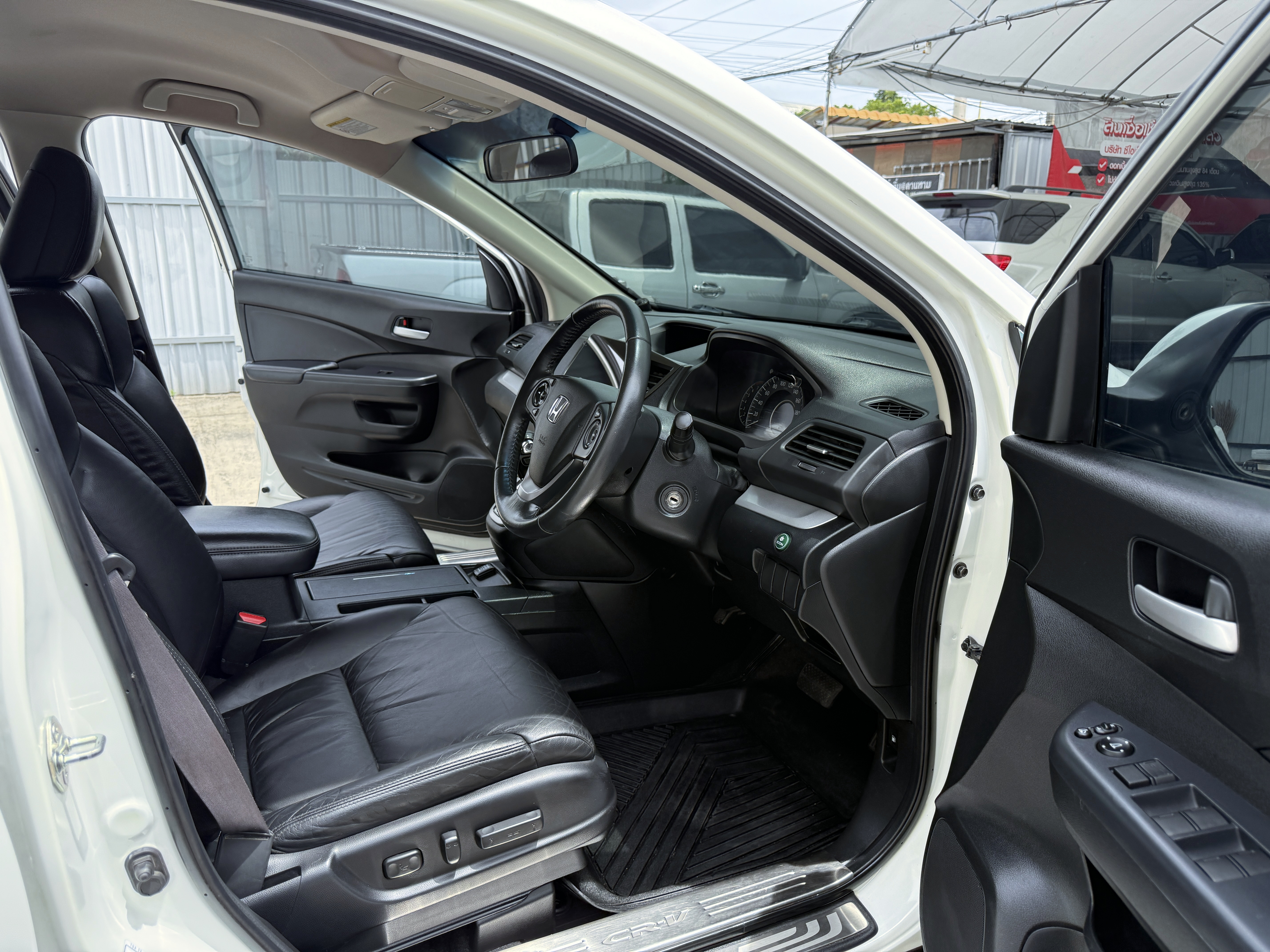 Honda CRV 2.0 E 4WD At 2015 ขาวมุก